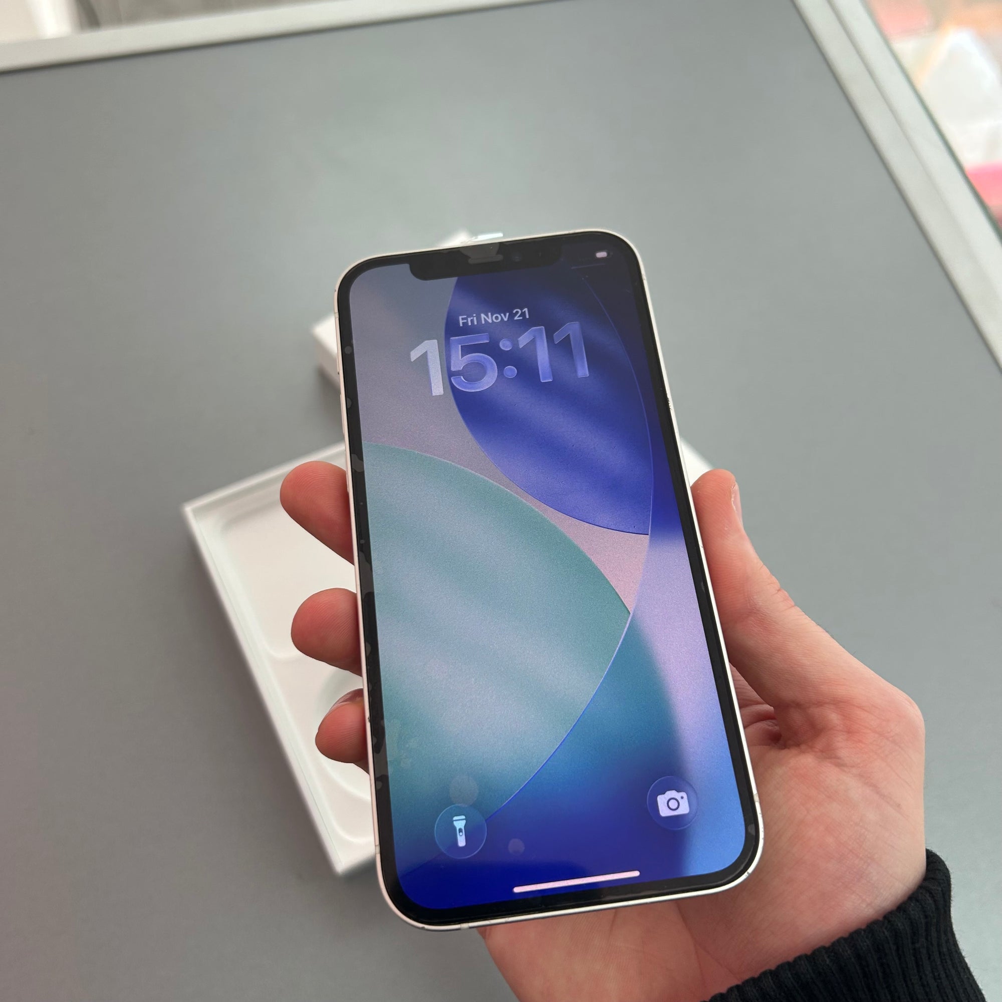 Apple iPhone 12 64GB White 100% Battery Health