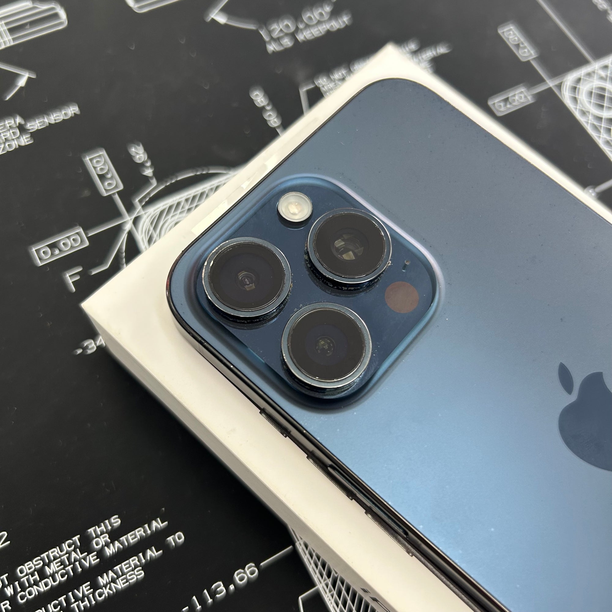Apple iPhone 15 Pro Max 256GB Blue Titanium