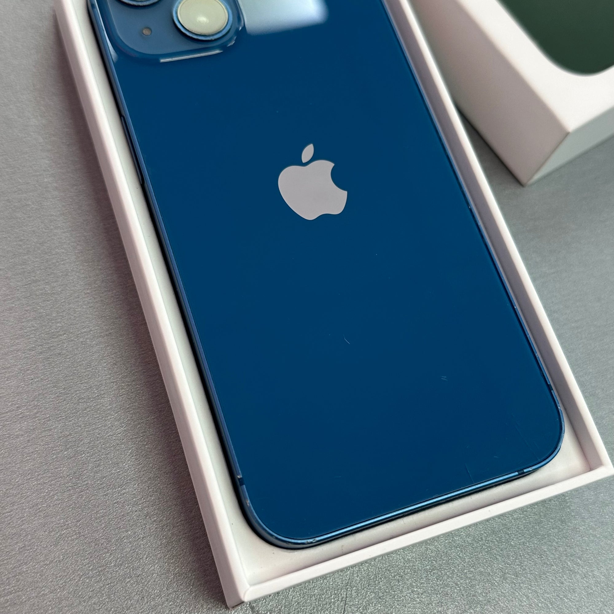 Apple iPhone 13 128GB Blue - 100% Battery Health