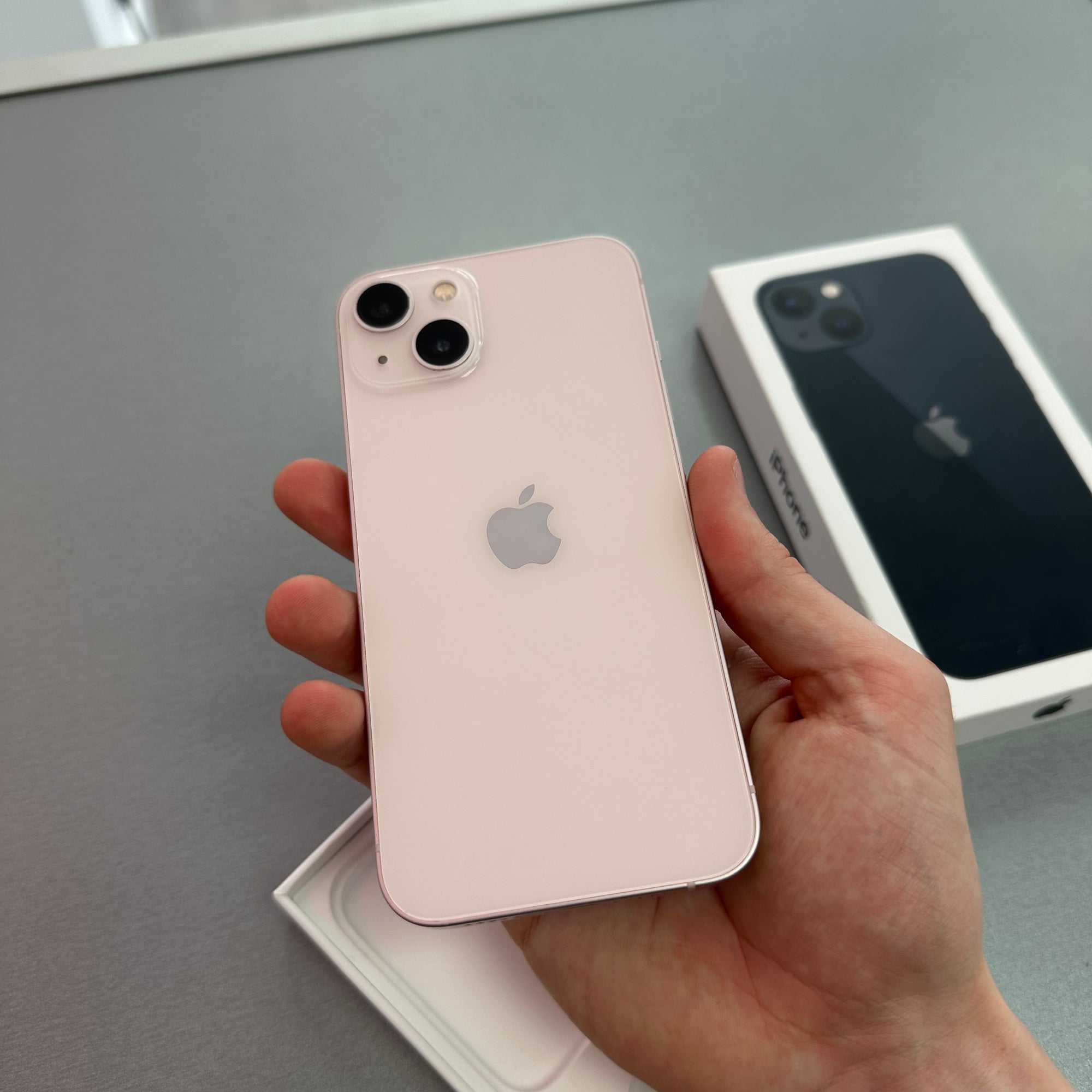 Apple iPhone 13 128GB Pink - 100% Battery Health