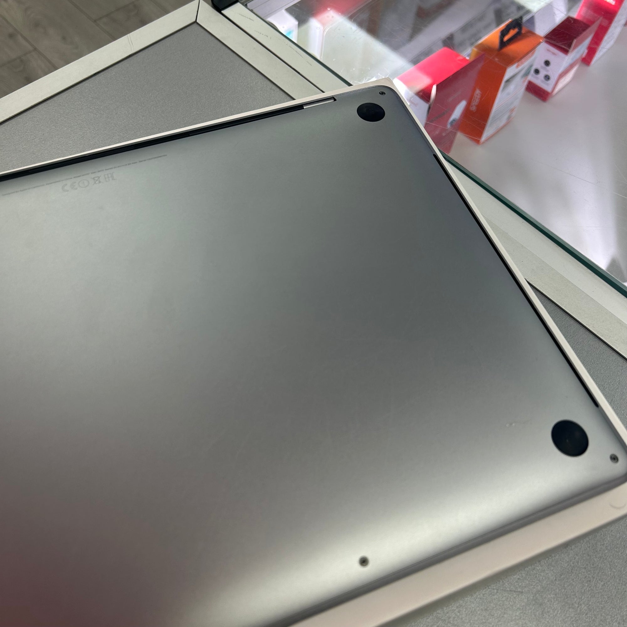 Apple Macbook Pro 15 inch 2016 - i7 2.9GHz, 16GB RAM, 1TB SSD and Brand New Battery