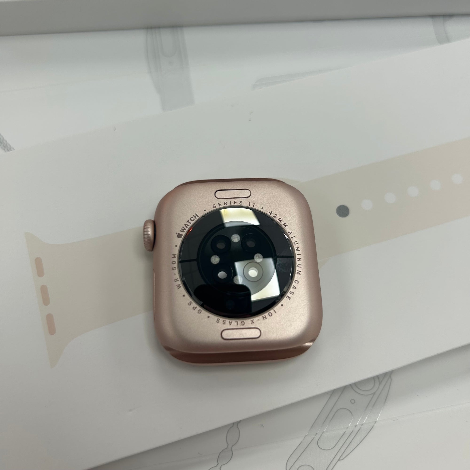 Ex Display Apple Watch Series 11, 42mm GPS Rose Gold Aluminium Light Blush Sports Band