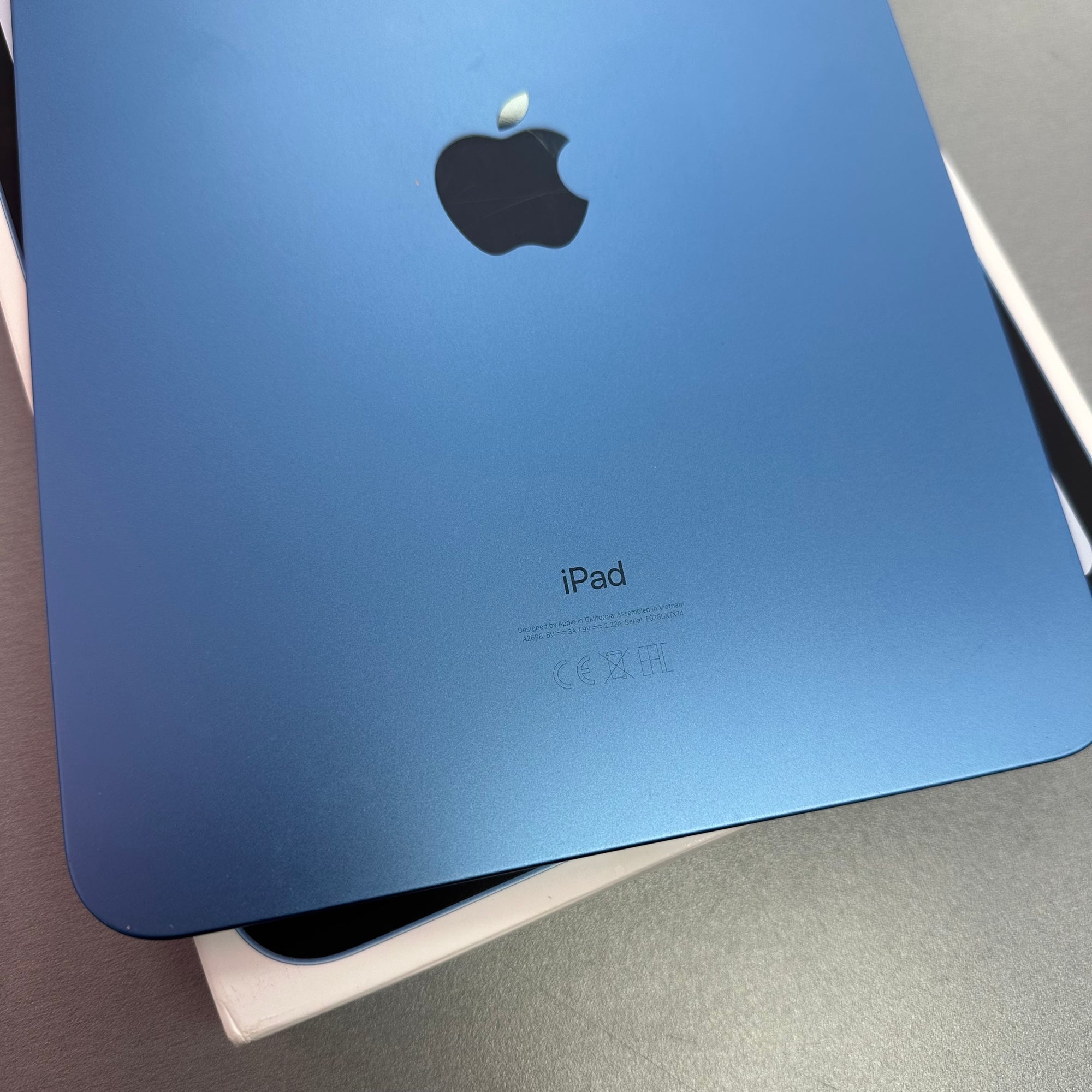 Apple iPad 10th Generation 64GB Blue Wi-Fi