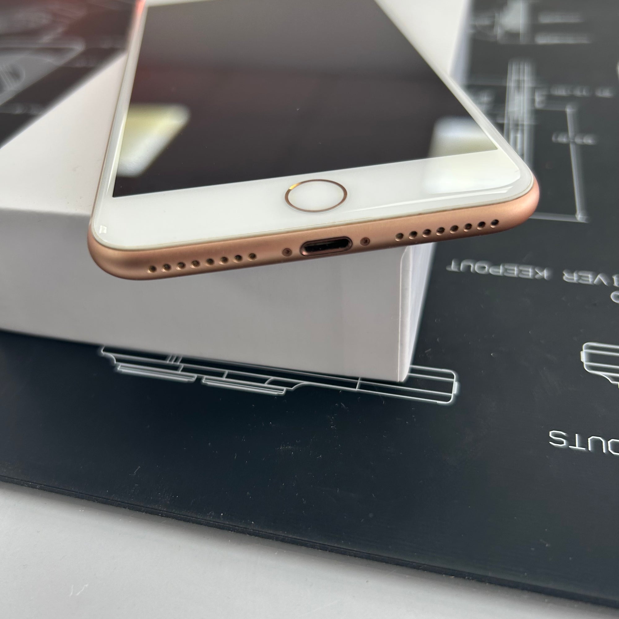 Apple iPhone 8 Plus 64GB Rose Gold Unlocked