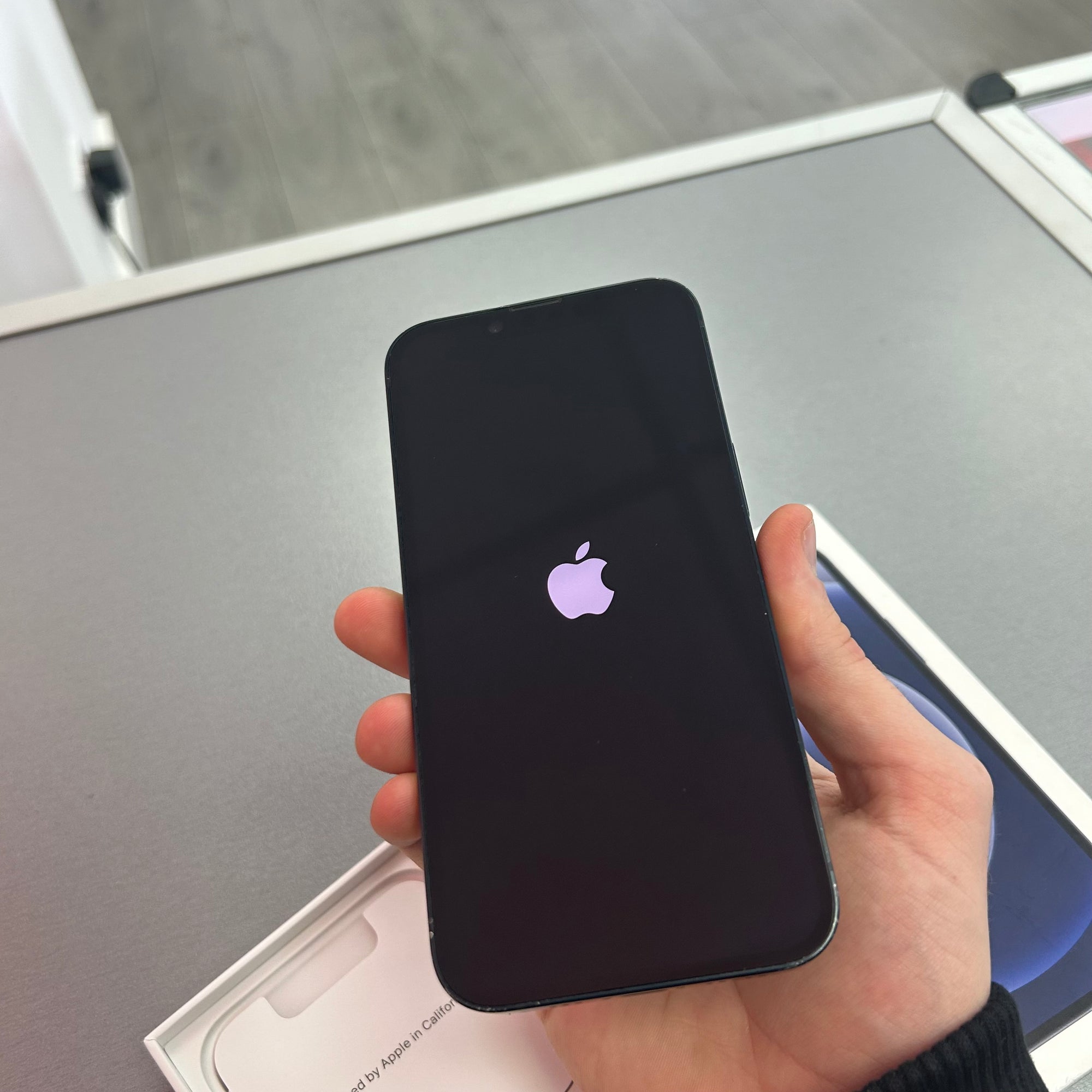 Apple iPhone 13 128GB Midnight 100% Battery Health