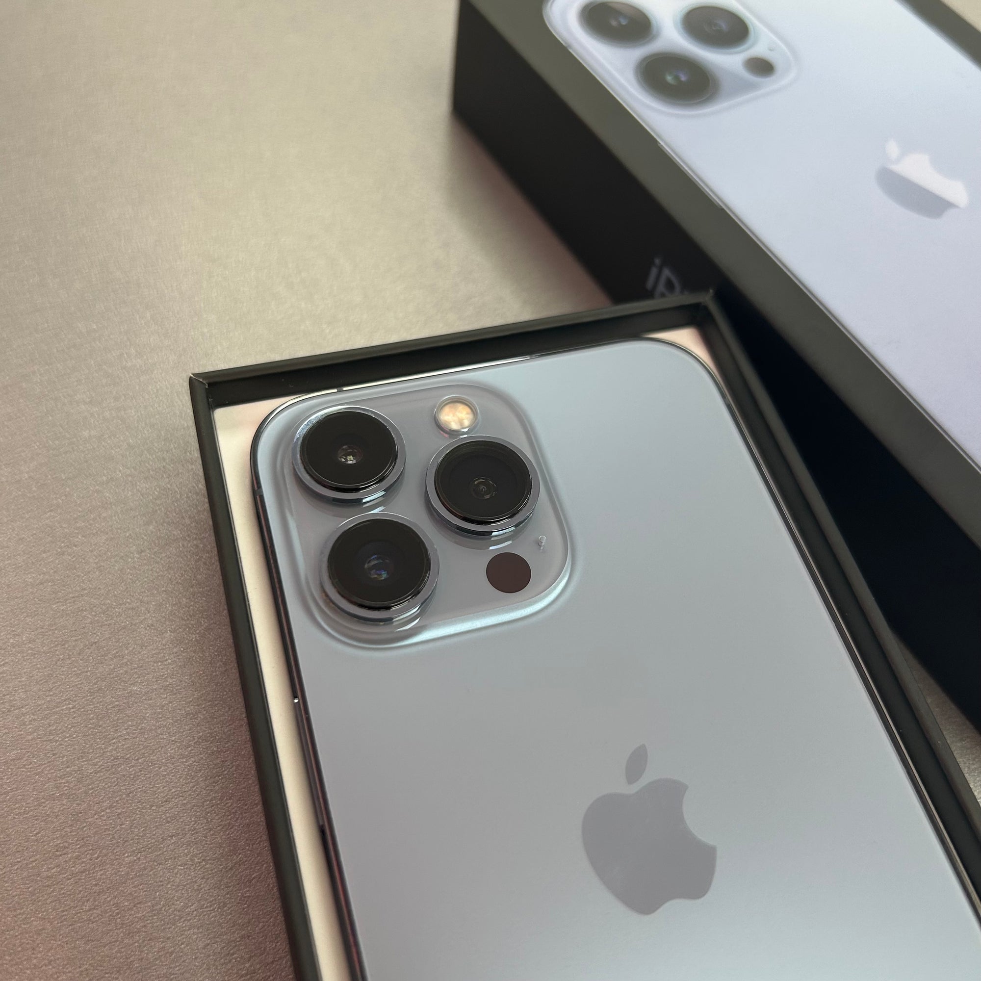 Apple iPhone 13 Pro 256GB Sierra Blue 100% Battery Health