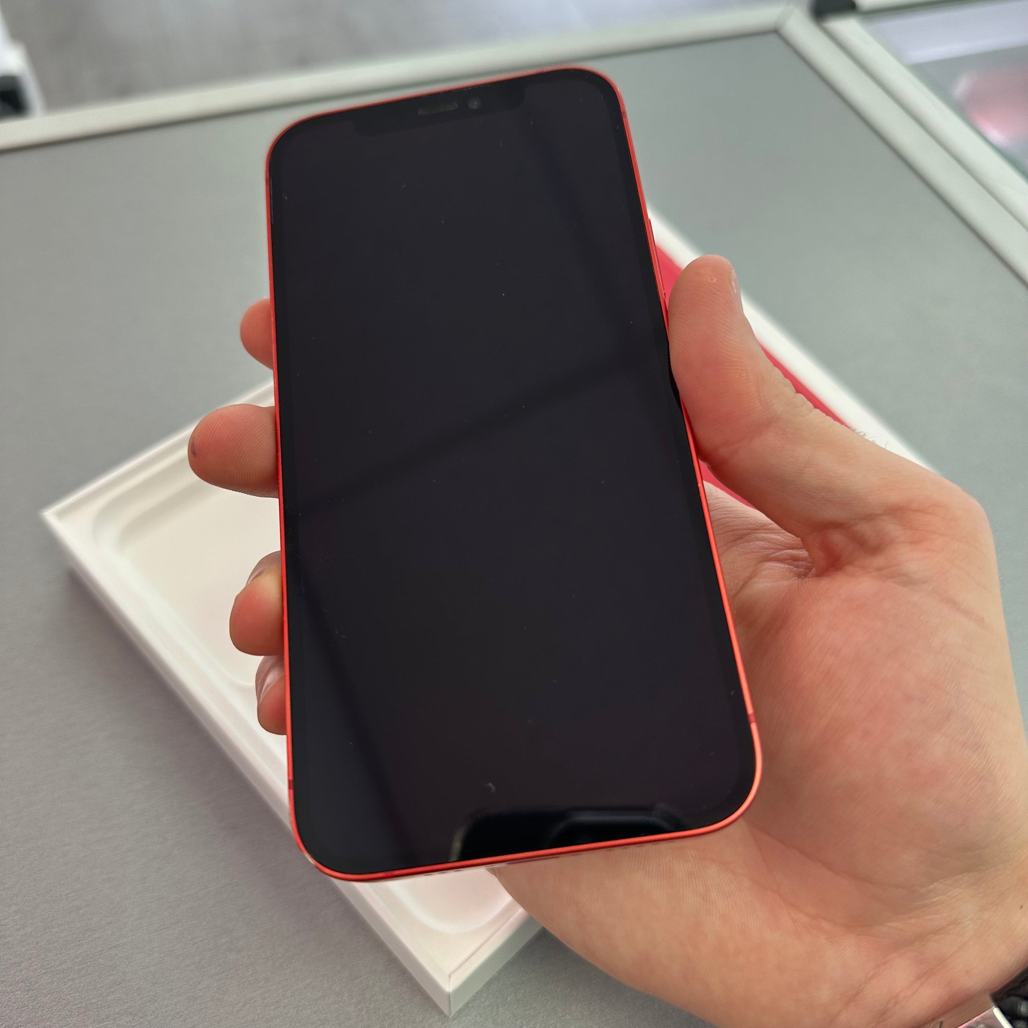 Apple iPhone 12 64GB Product Red - 100% Battery Health
