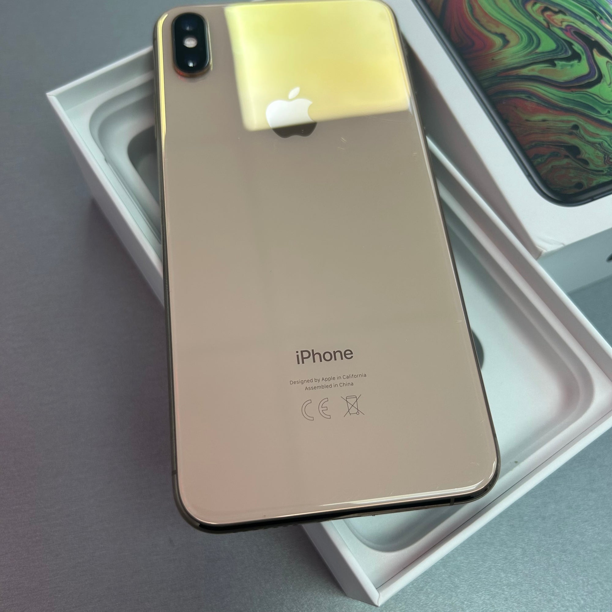 Apple iPhone XS Max Gold 64GB &amp; 100% Battery Health