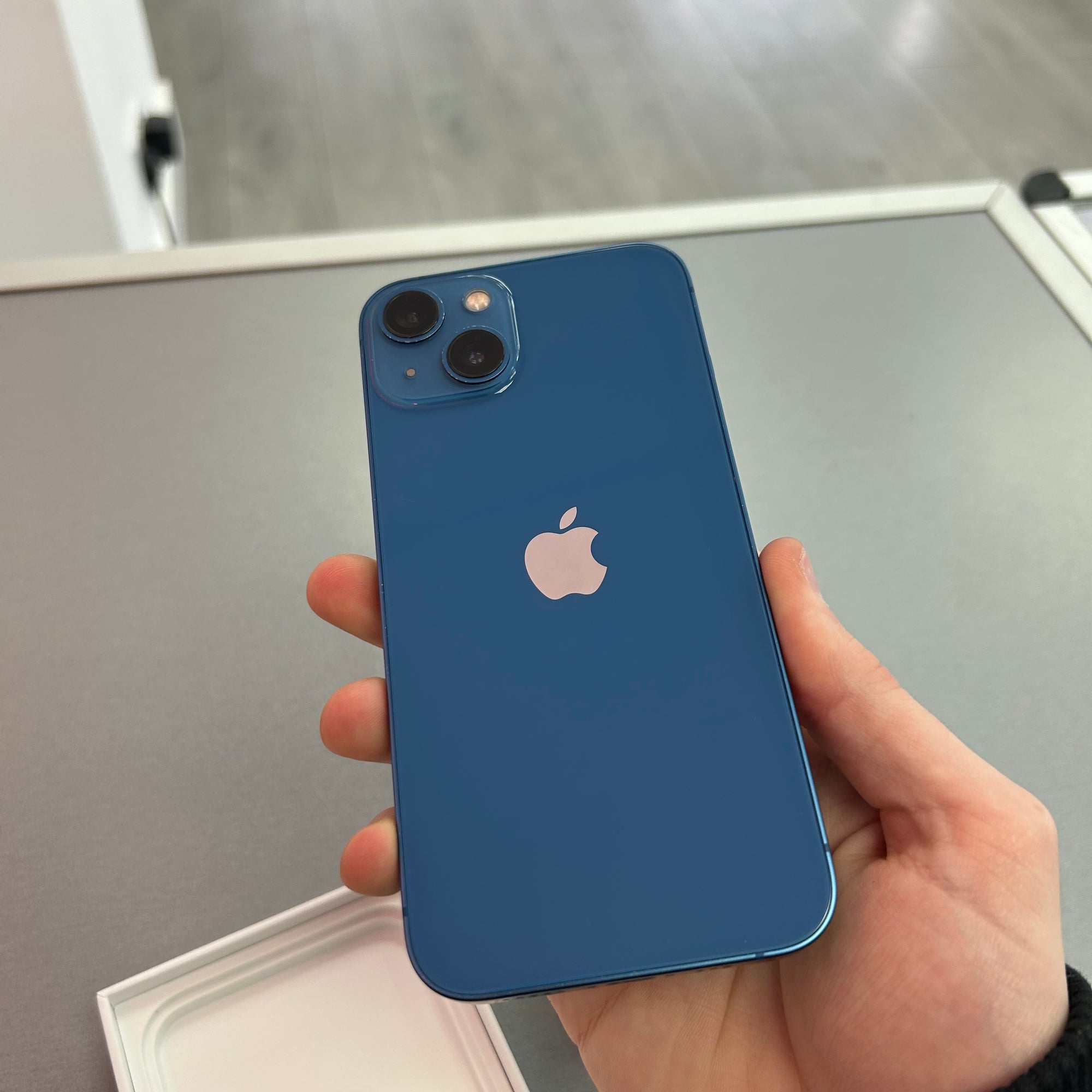 Apple iPhone 13 128GB Blue - 100% Battery Health