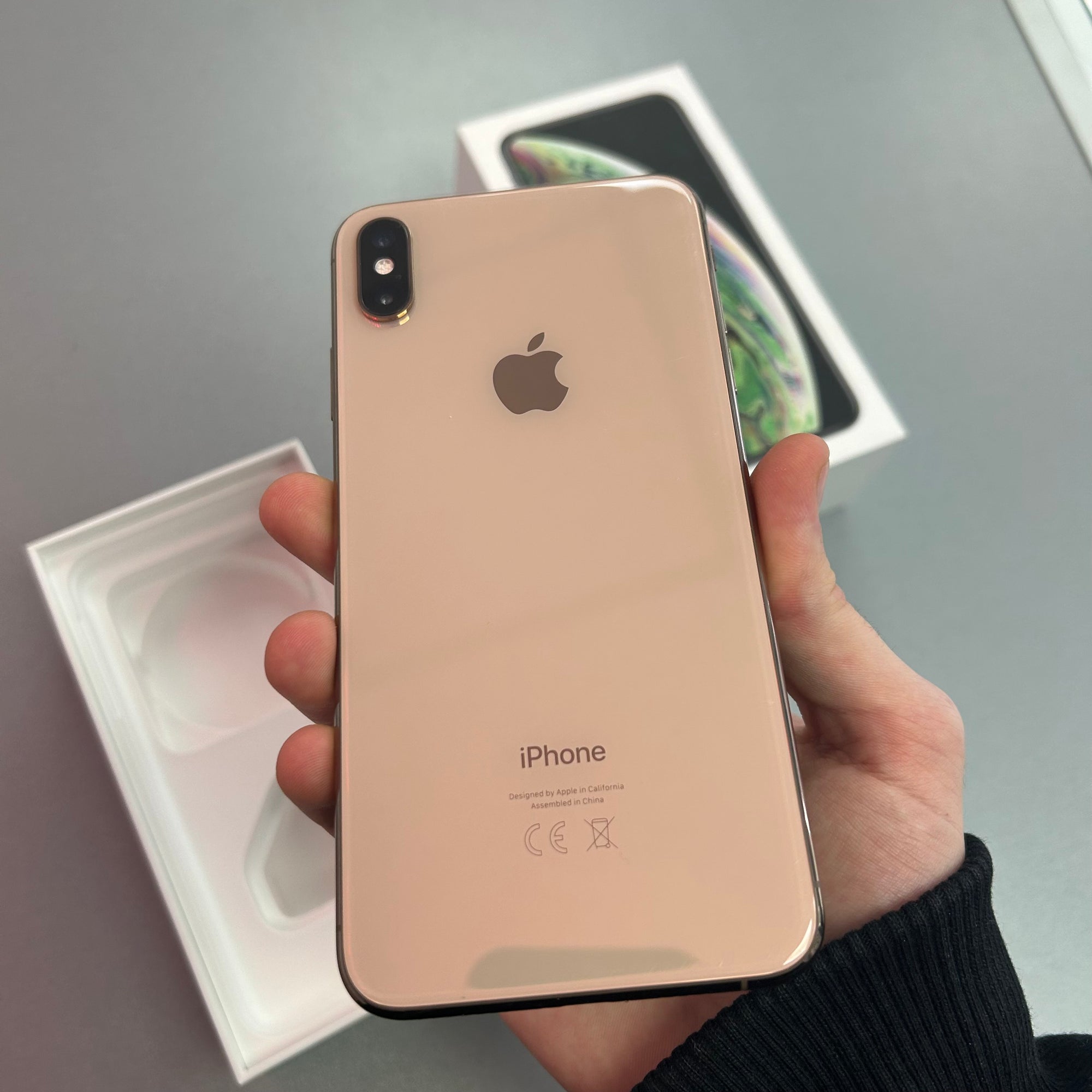 Apple iPhone XS Max Gold 64GB &amp; 100% Battery Health