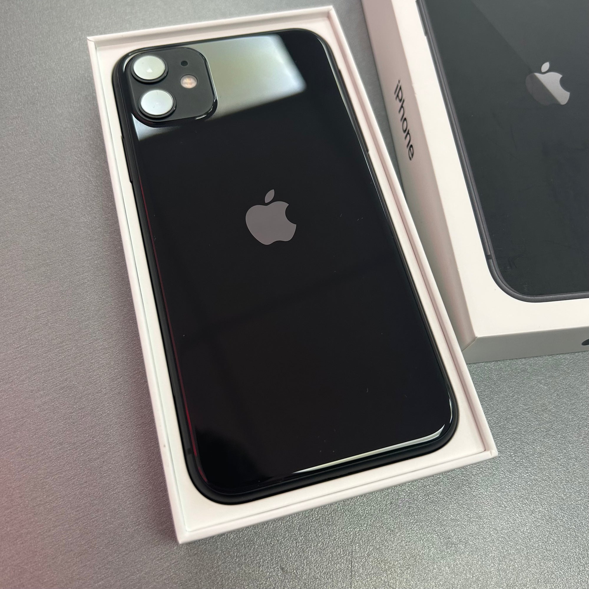 Apple iPhone 11 Black 128GB -  100% Battery Health