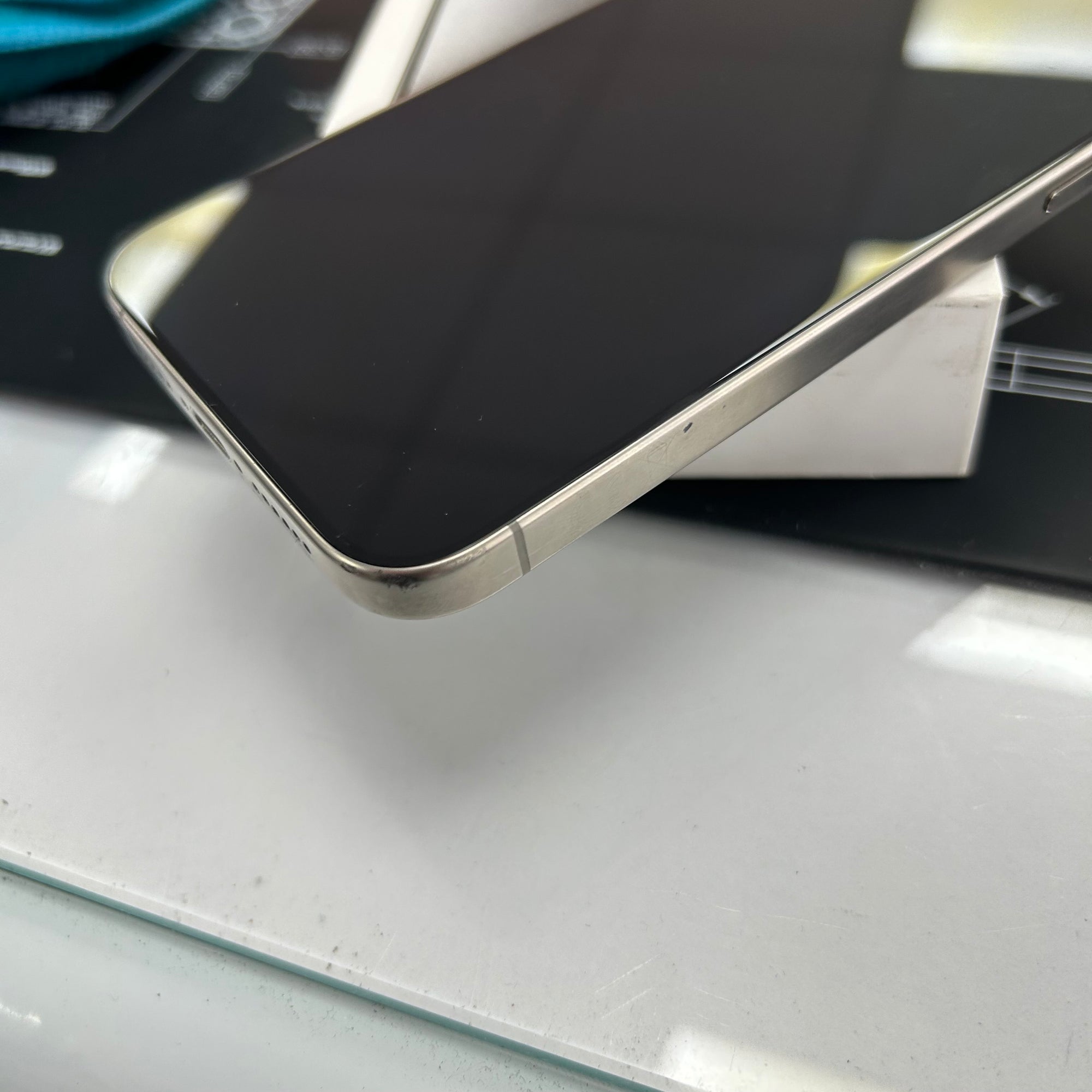 Apple iPhone 15 Pro Max 256GB Natural Titanium