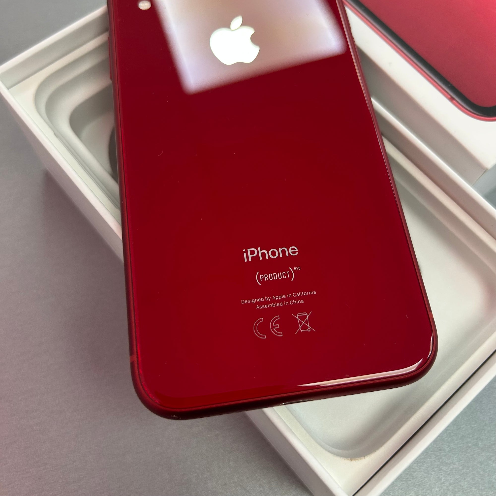 Apple iPhone XR 128GB Product Red 100% Battery Health