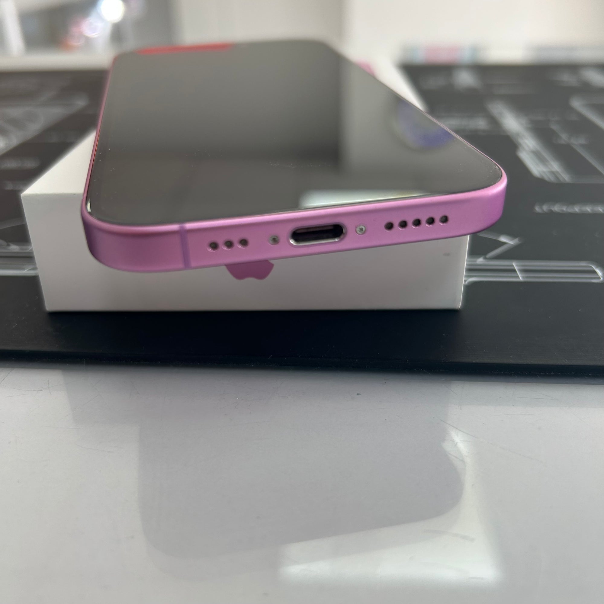 Apple iPhone 16 128GB Pink 92% Battery Health Great like new condition