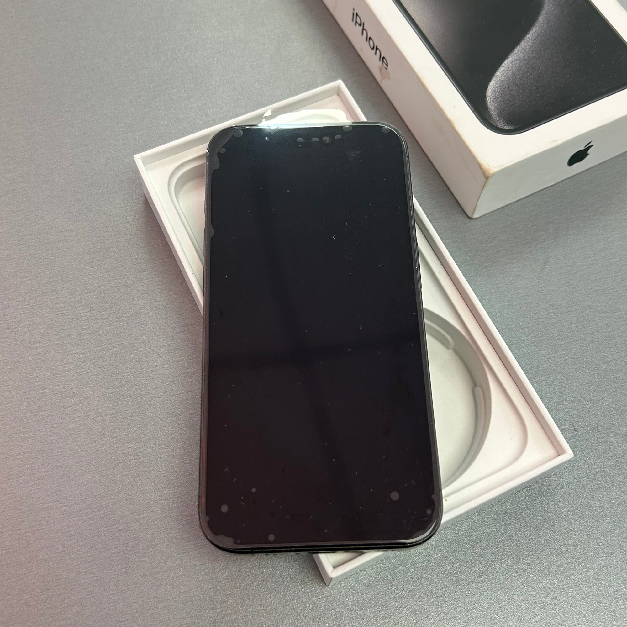 Apple iPhone 15 Pro 128GB Black Titanium - 91% Battery Health