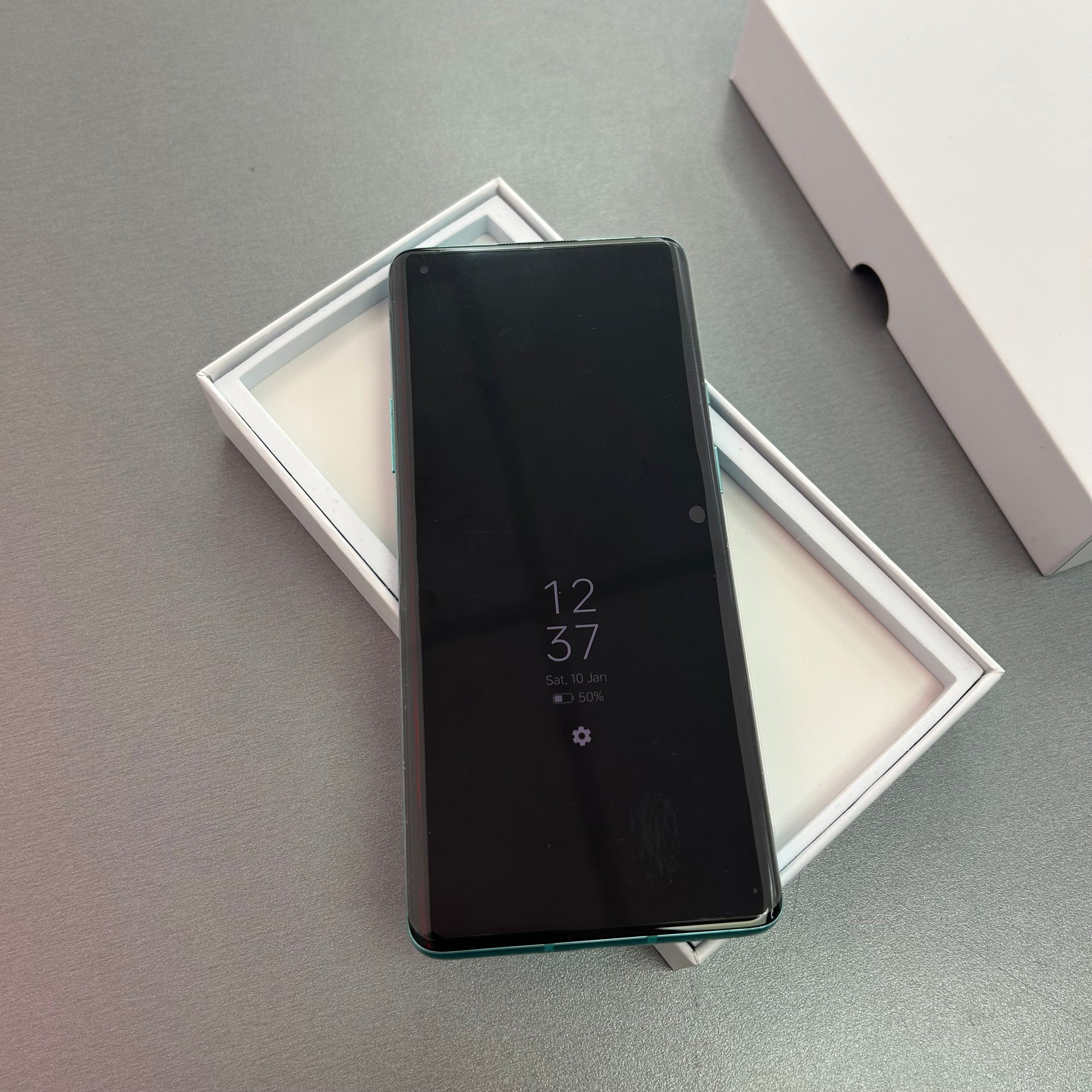 OnePlus 8 Pro 256GB Ultramarine Blue - High Performance Cheap Android