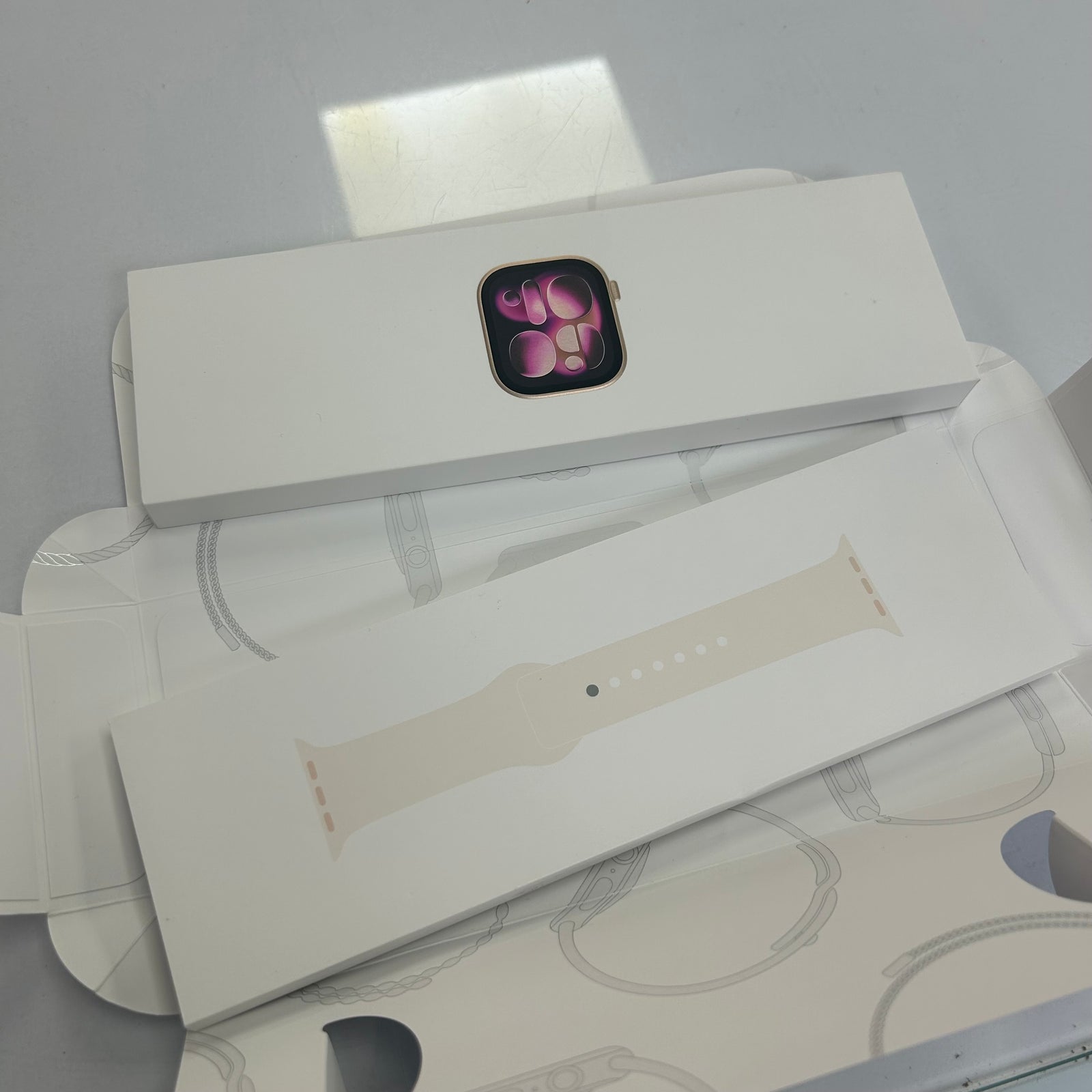 Ex Display Apple Watch Series 11, 42mm GPS Rose Gold Aluminium Light Blush Sports Band