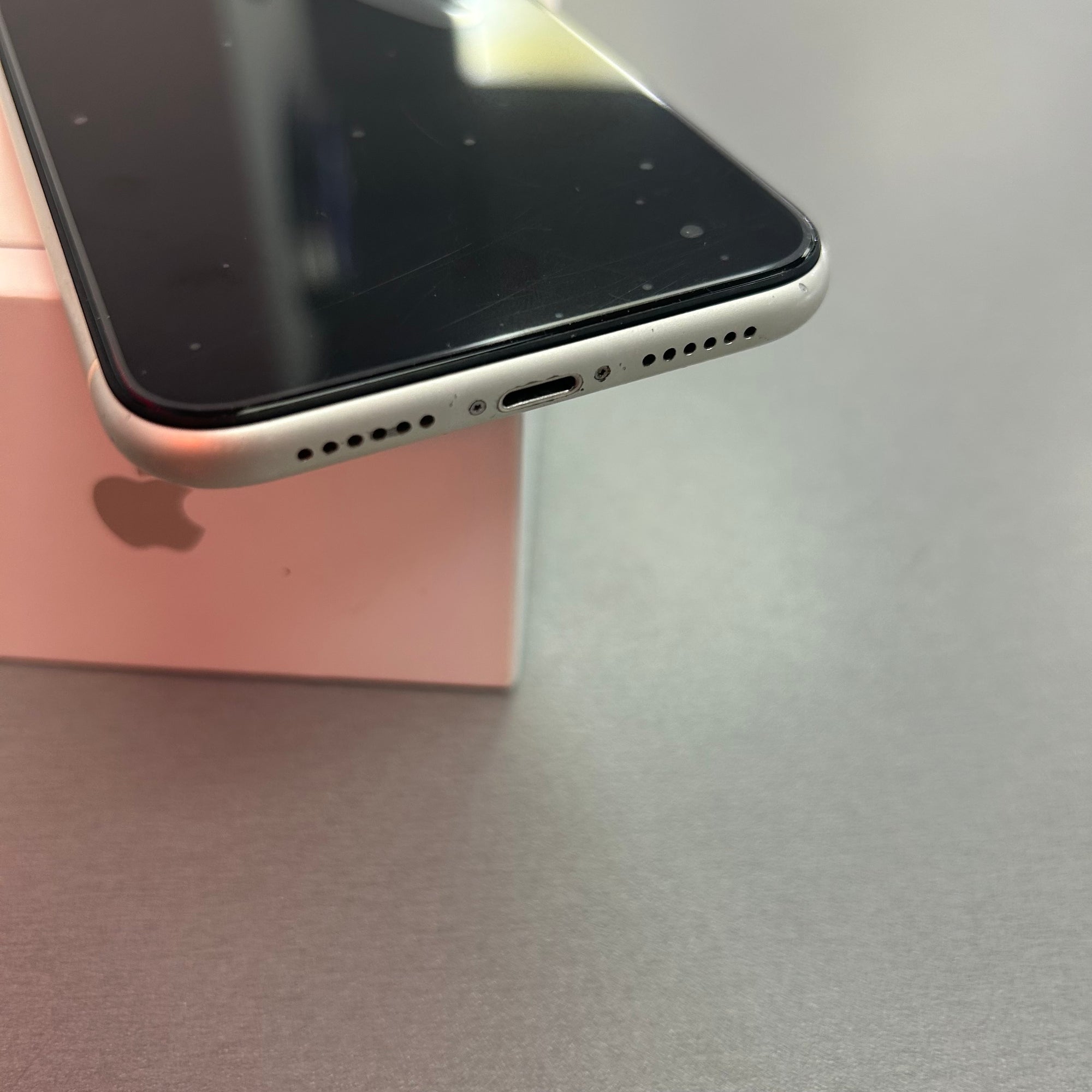 Apple iPhone 11 White 64GB Unlocked