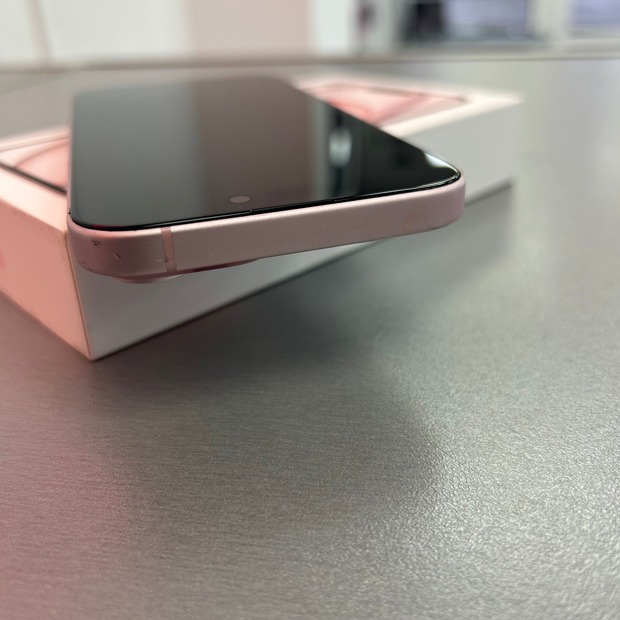 Apple iPhone 15 128GB Pink 100% Battery Health
