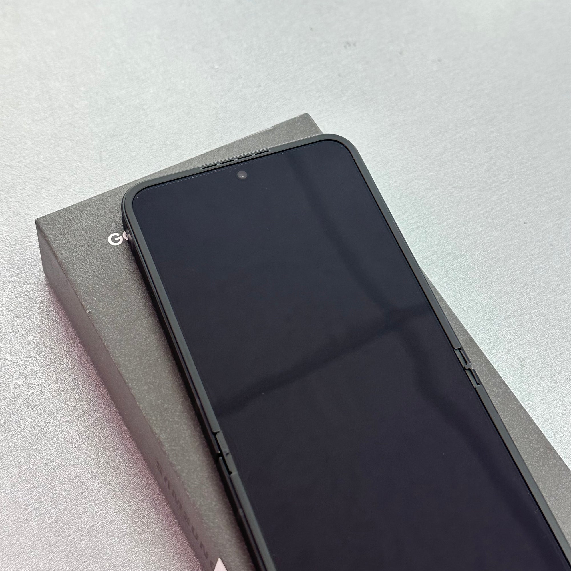 Samsung Galaxy Z Flip7 FE Black 128GB - Opened Never Used