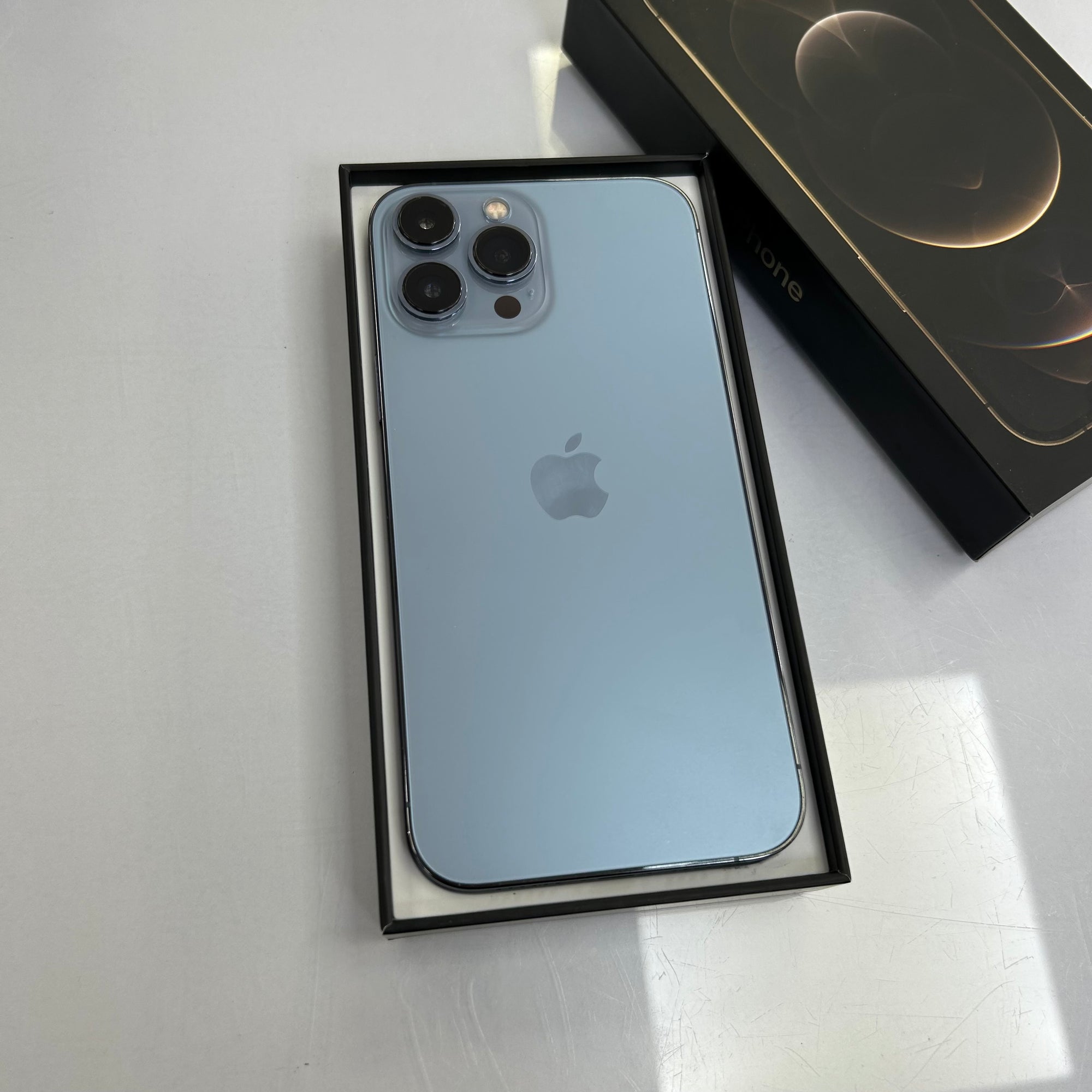 Apple iPhone 13 Pro Max 128GB Sierra Blue - 100% Battery Health