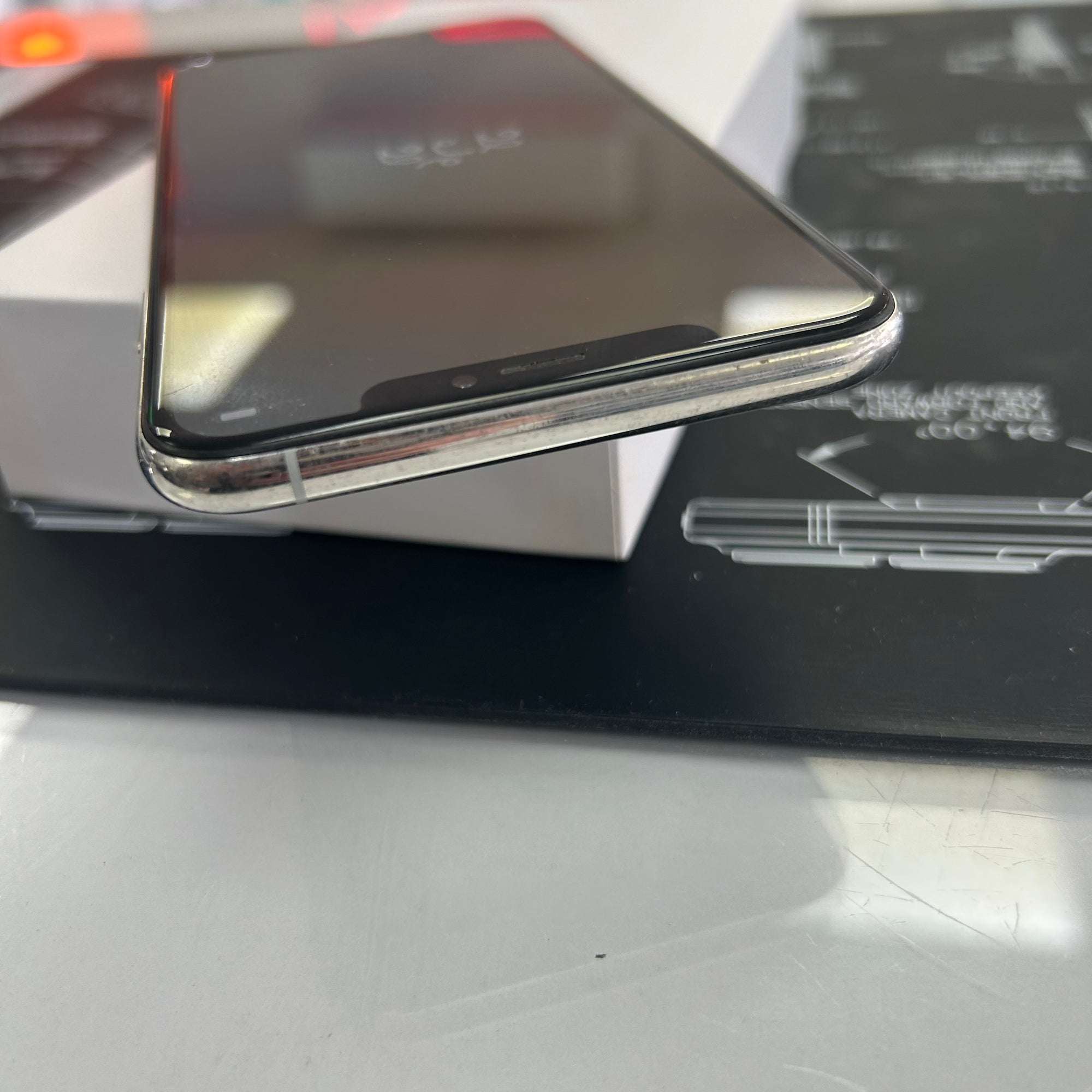 Apple iPhone XS Max White 256GB &amp; 100% Battery Health