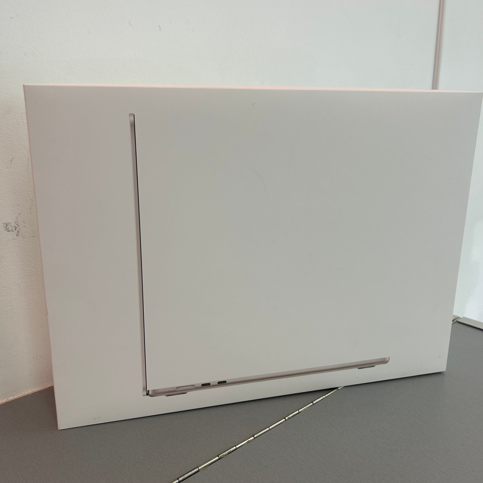 Apple 15 Inch MacBook Air - M4 Chip &amp; 256GB SSD (2025)