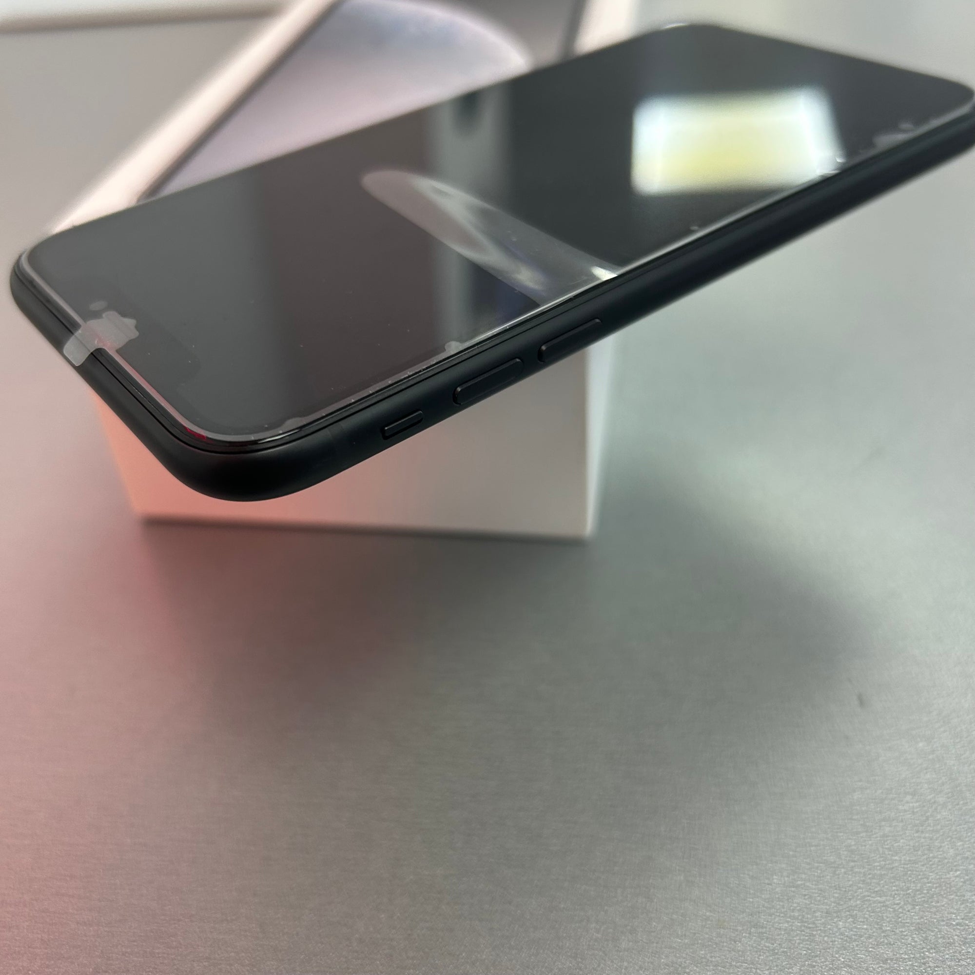 Apple iPhone XR 64GB Black 100% Battery Health