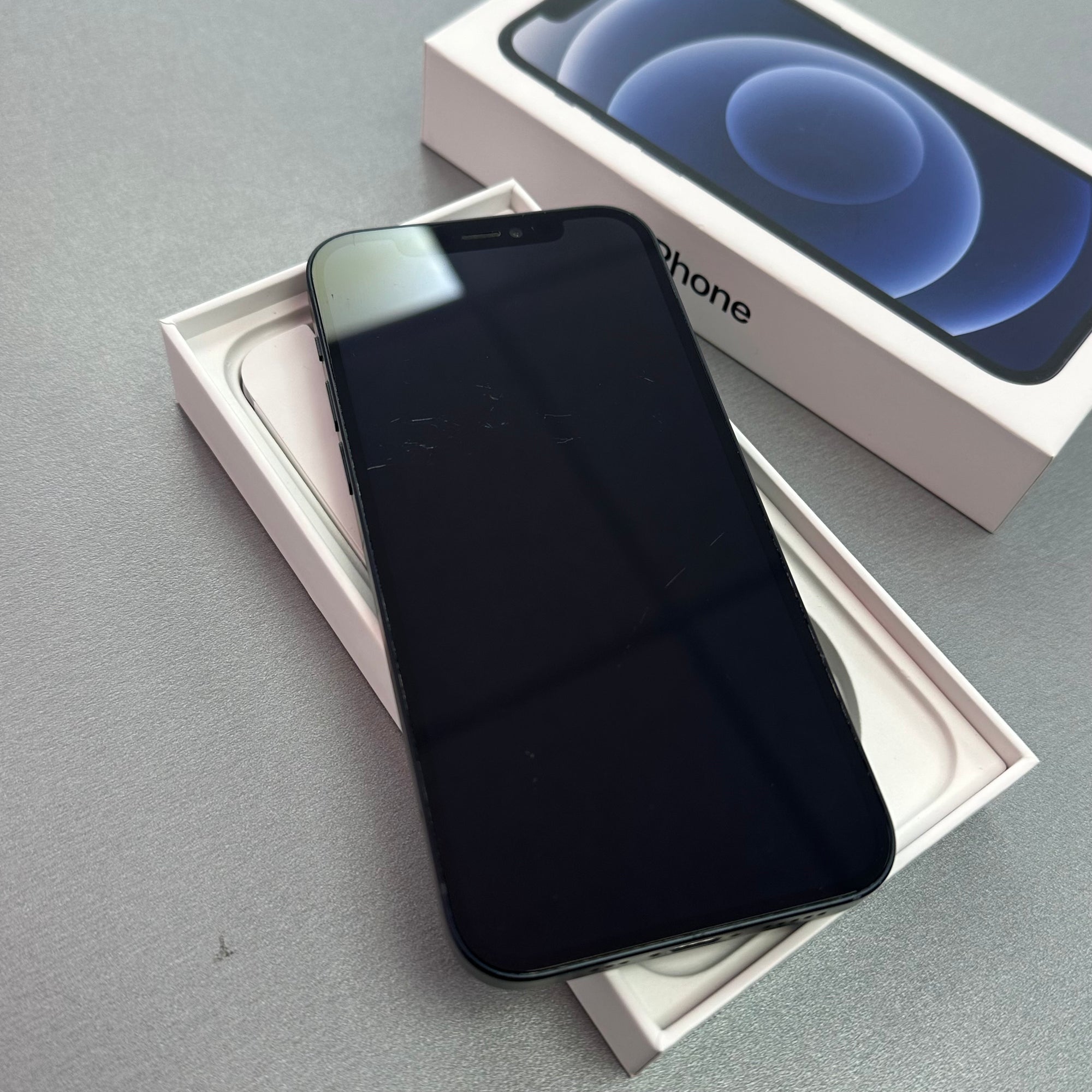 Apple iPhone 12 64GB Black - 100% Battery Health