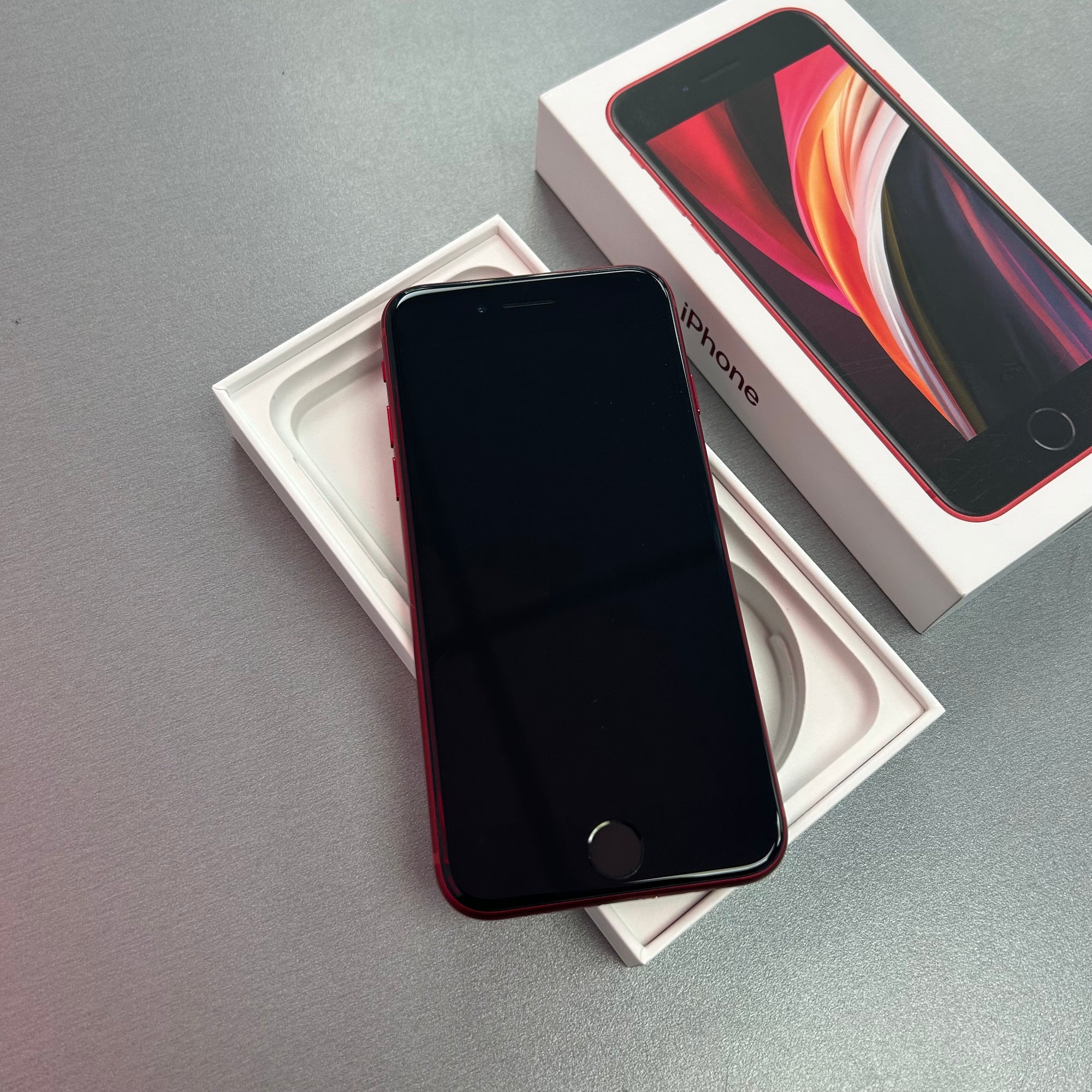 Apple iPhone SE 3rd Generation (2022) 64GB Product Red - 95% Battery Health