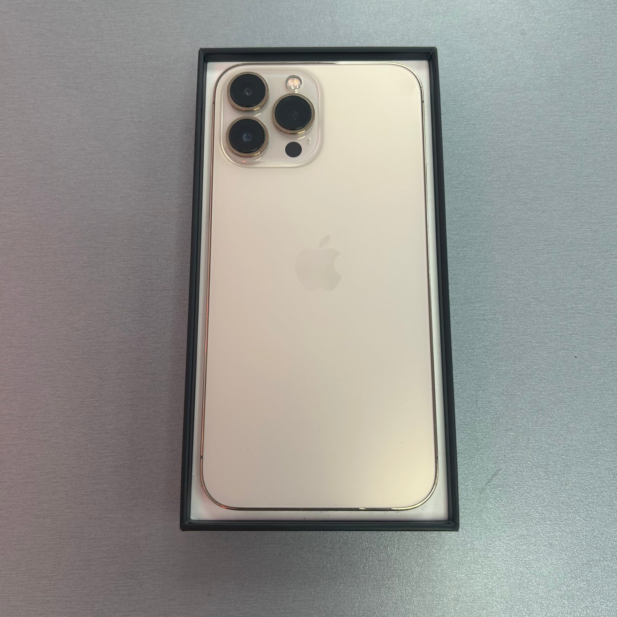Apple iPhone 13 Pro Max 128GB Gold - 100% Battery Health