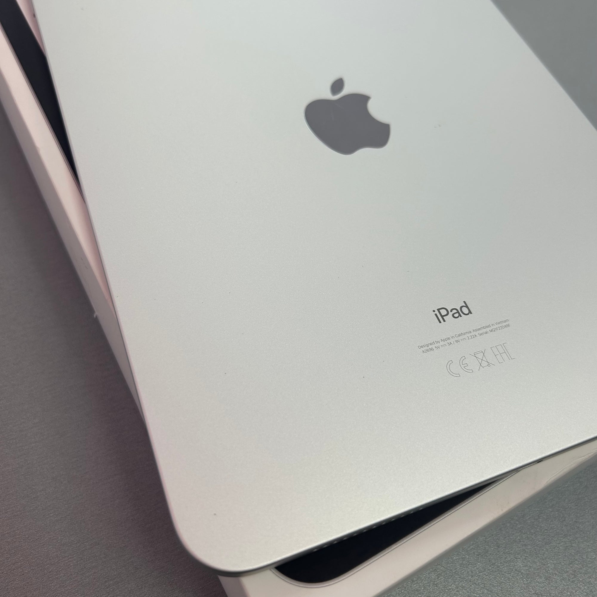 Apple iPad 10th Generation 64GB Silver Wi-Fi
