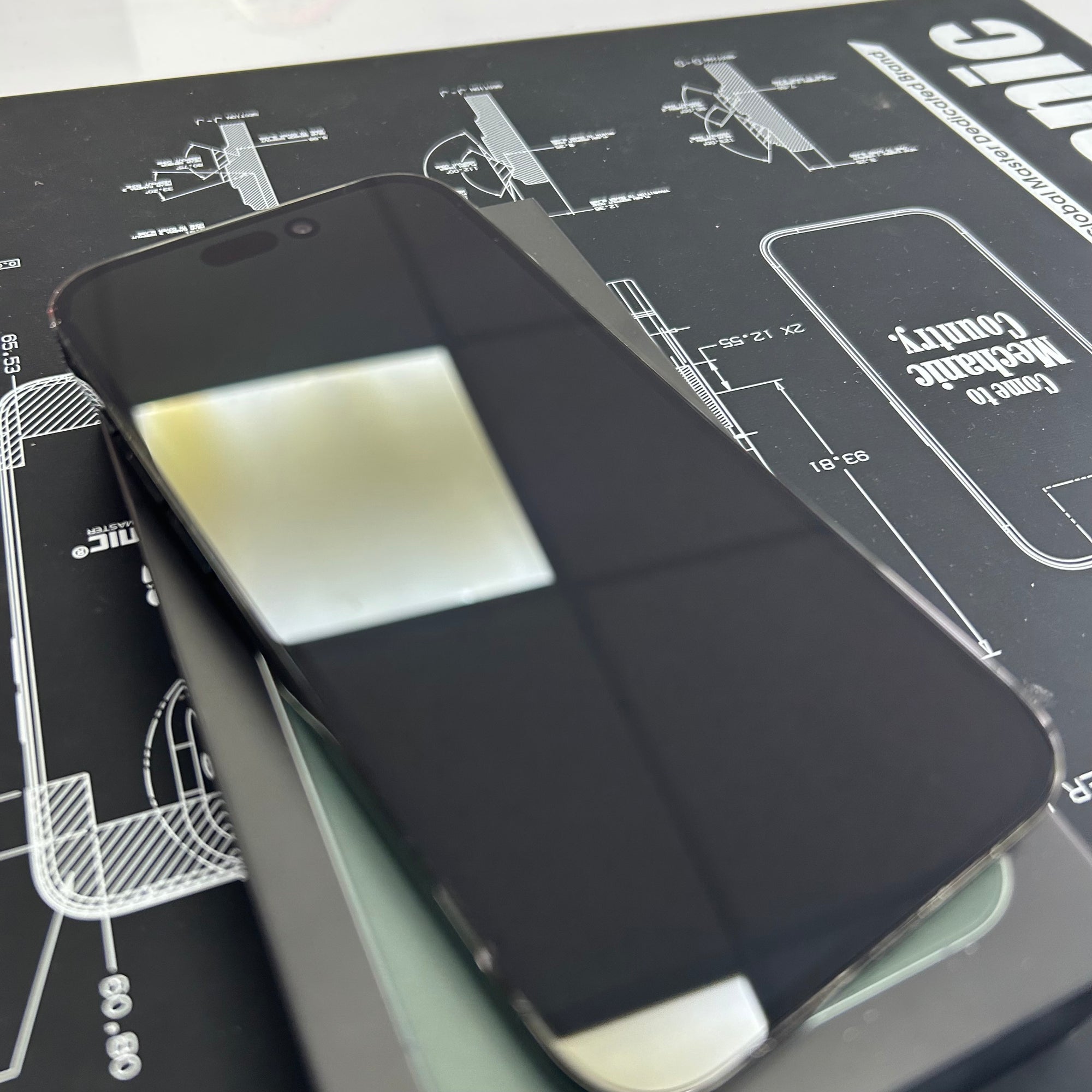 Apple iPhone 14 Pro - Black 128GB &amp; 100% Battery Health