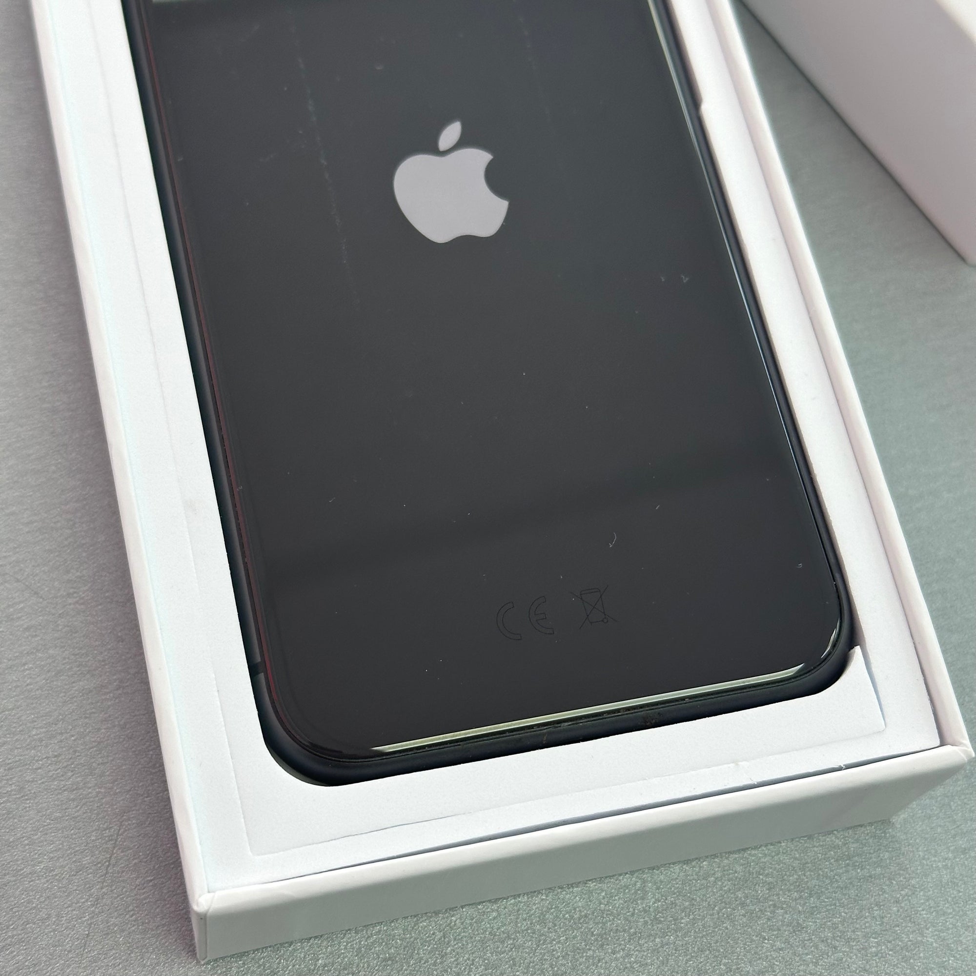 Apple iPhone 11 Black 64GB - Refurbished - Grade B - High Battery Health