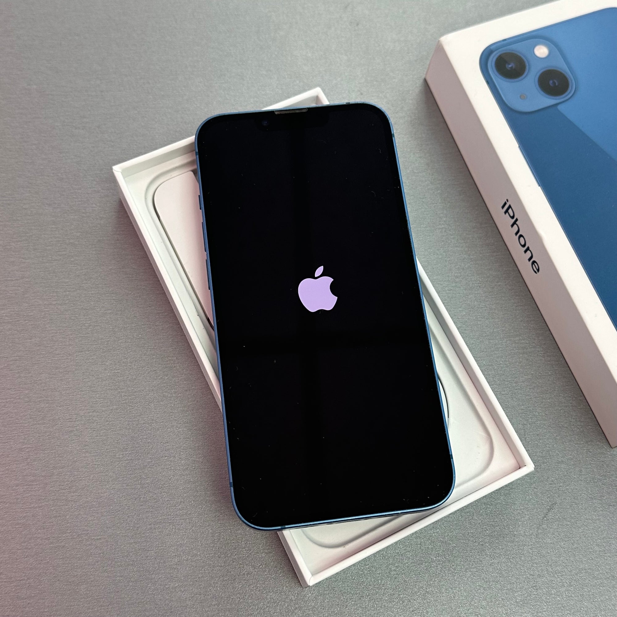 Apple iPhone 13 128GB Blue - 88% Battery Health