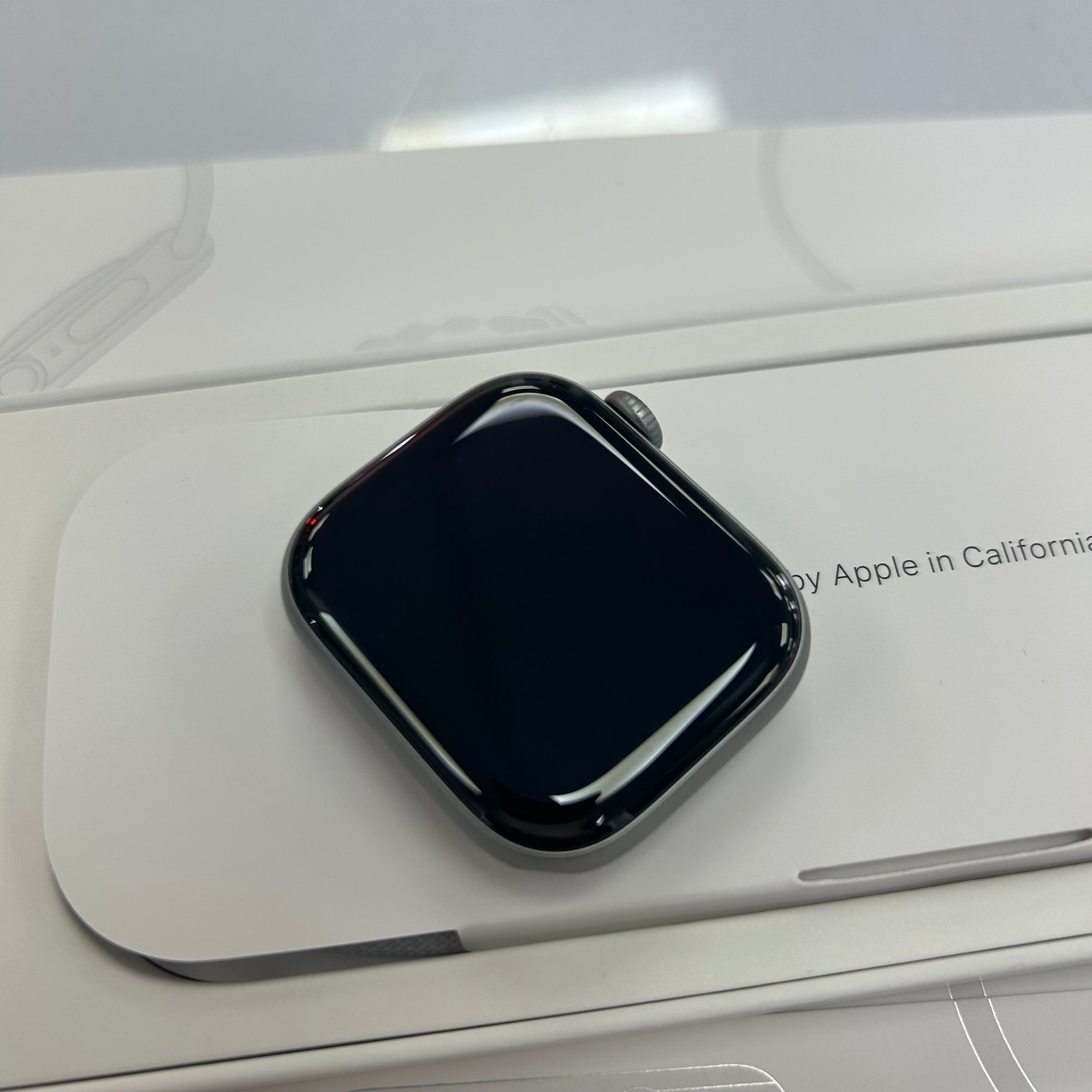 Ex Display Apple Watch Series 11, 42mm GPS Space Gray Aluminium Black Sports Band