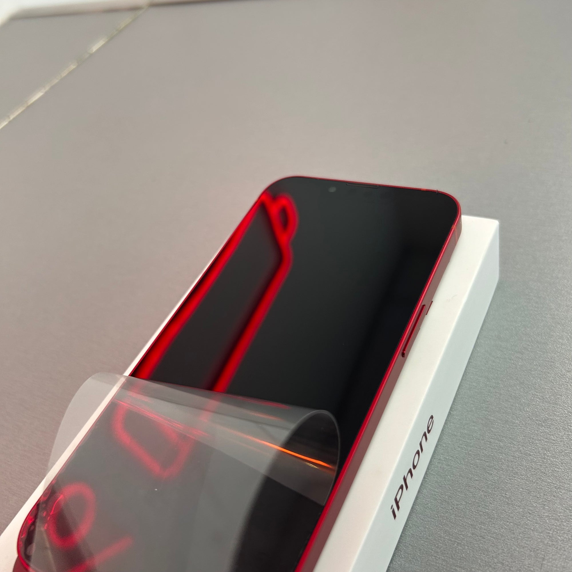 Apple iPhone 13 128GB Product Red - 100% Battery Health