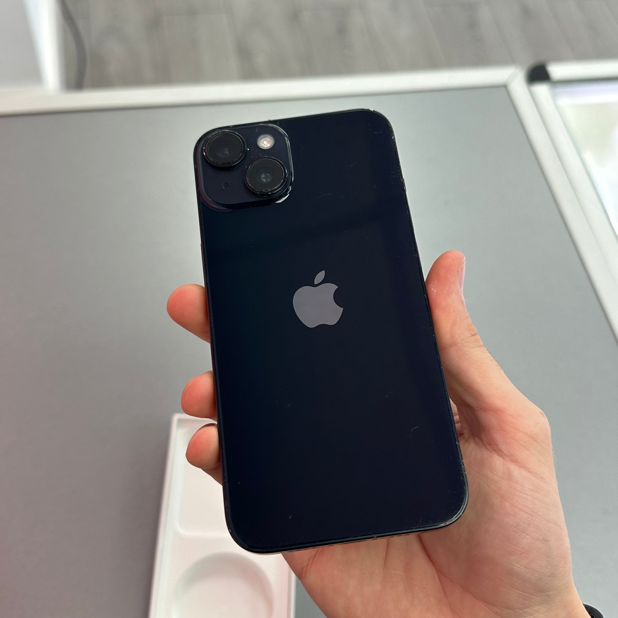 Apple iPhone 14 128GB Midnight - 100% Battery Health Grade C