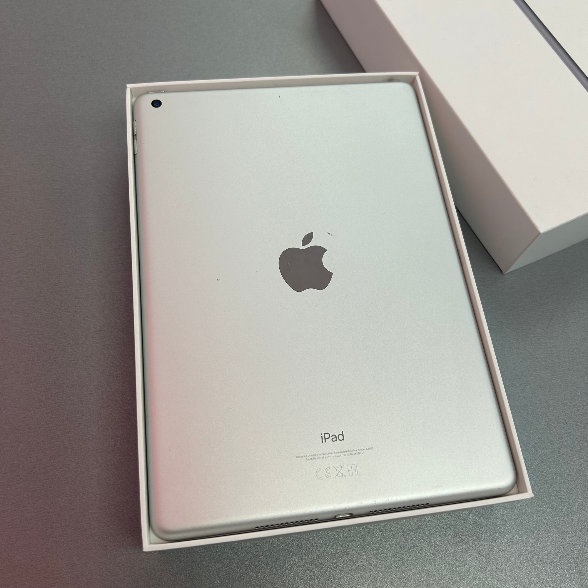 Apple iPad 9th Generation 64GB Silver - Wi-Fi Edition