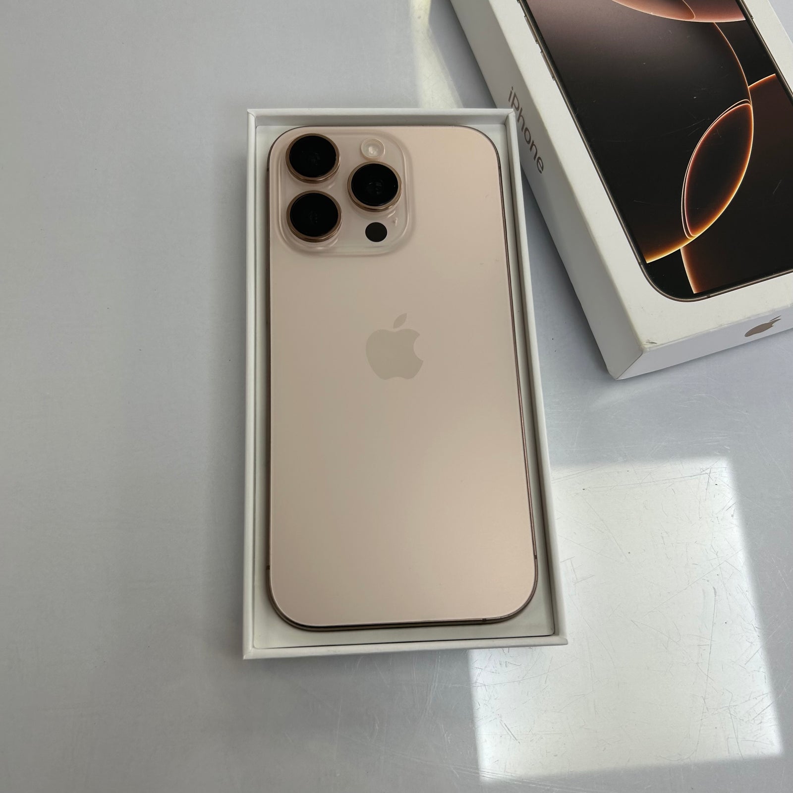 Apple iPhone 16 Pro Desert Titanium 128GB - Original 87% Battery Health