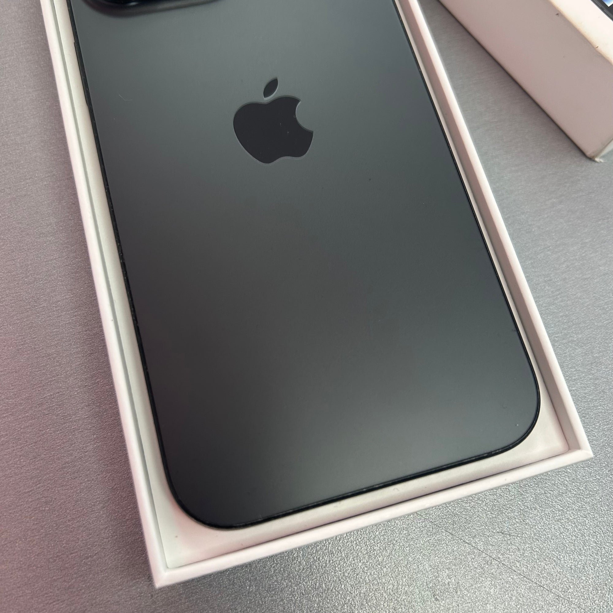 Apple iPhone 16 Pro Max 256GB Black Titanium