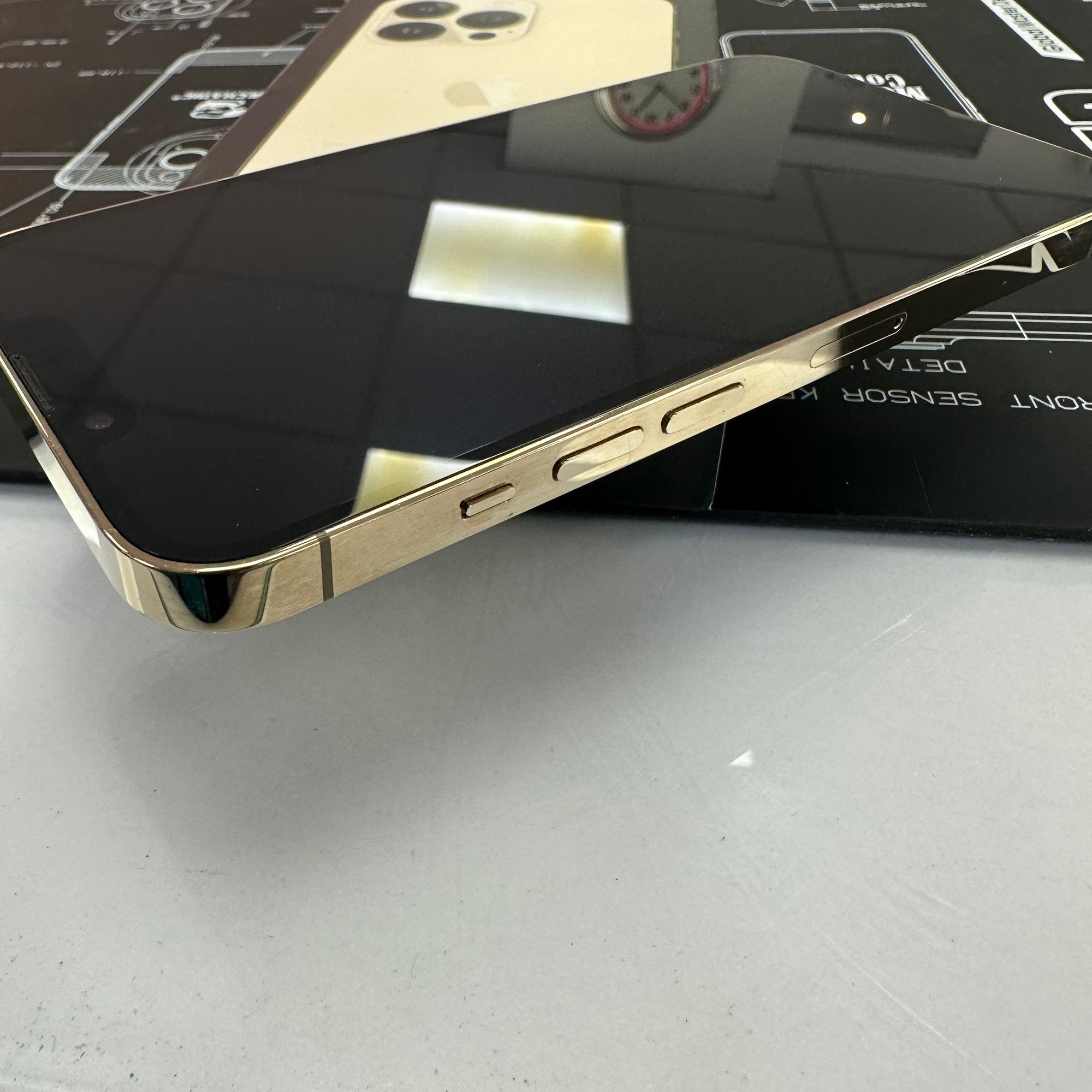 Apple iPhone 13 Pro 128GB Gold 100% Battery Health