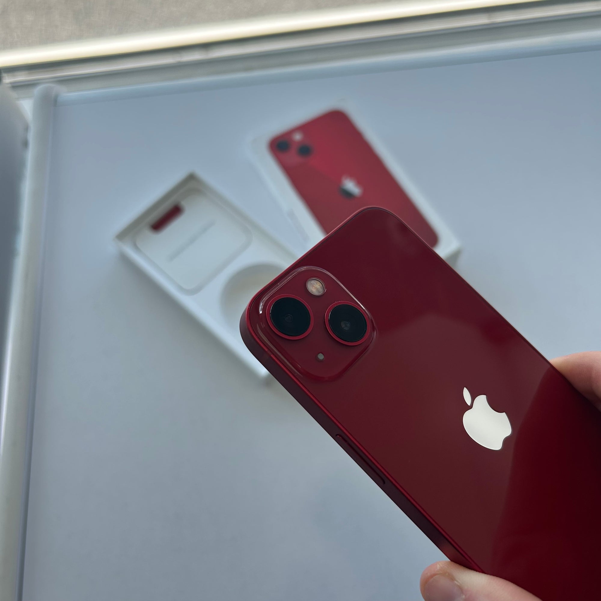 Apple iPhone 13 128GB Product Red - 100% Battery Health