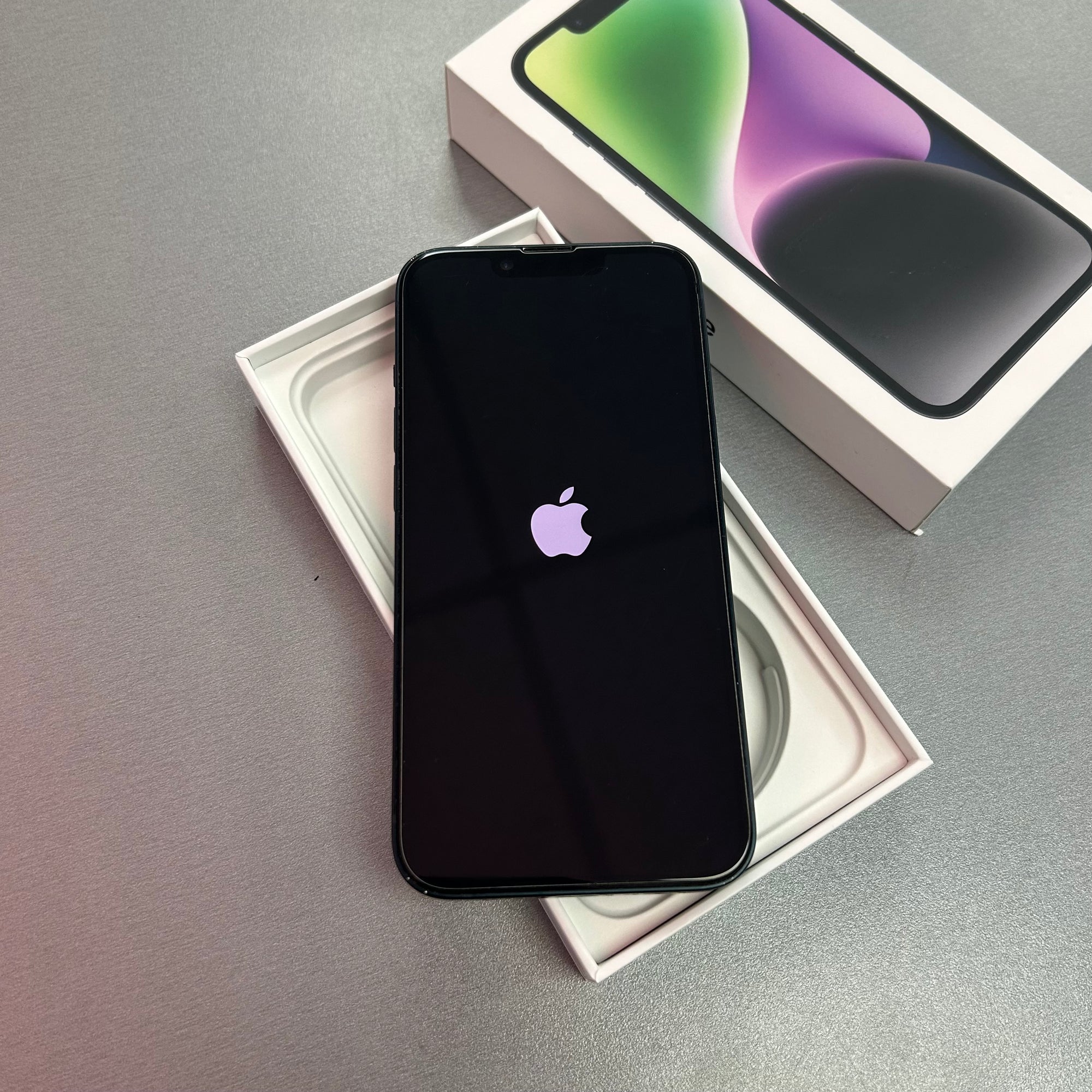 Apple iPhone 14 128GB Midnight - 100% Battery Health