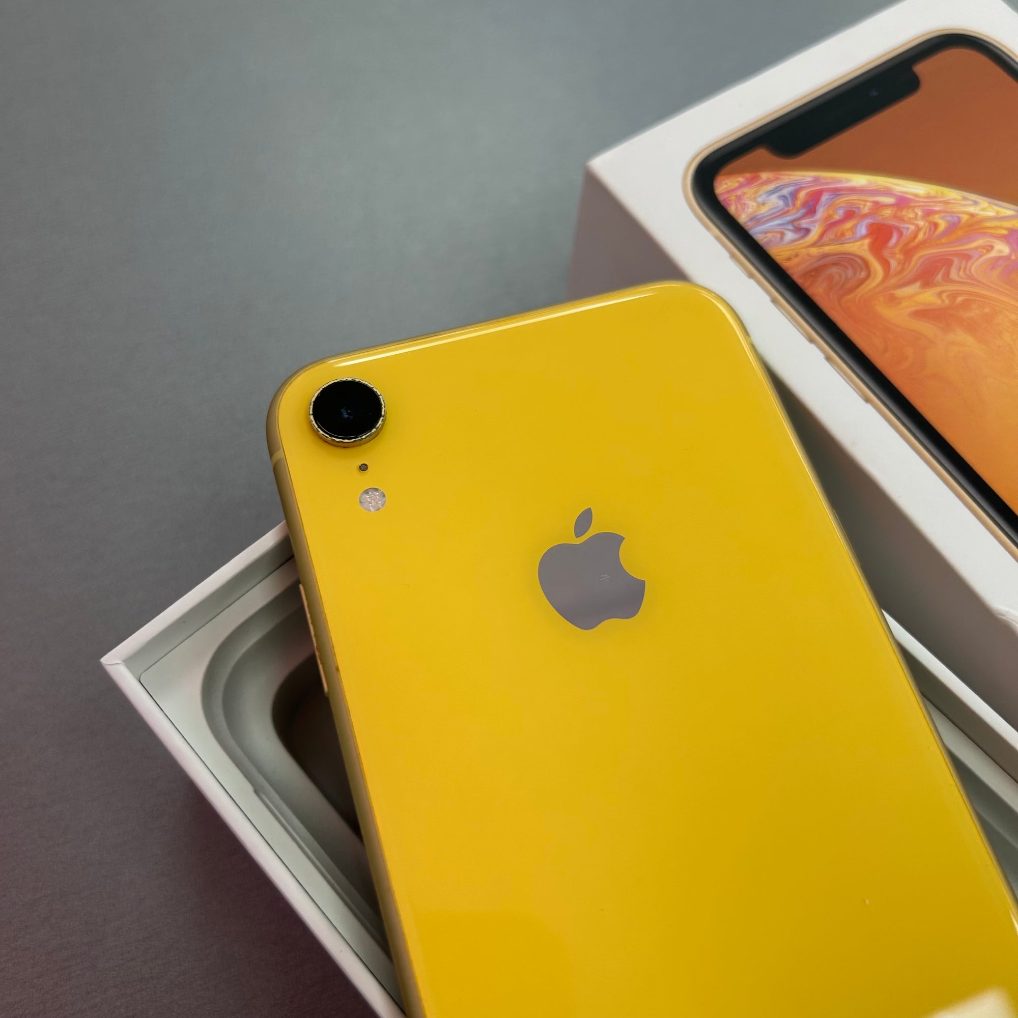 Apple iPhone XR 64GB Yellow 100% Battery Health