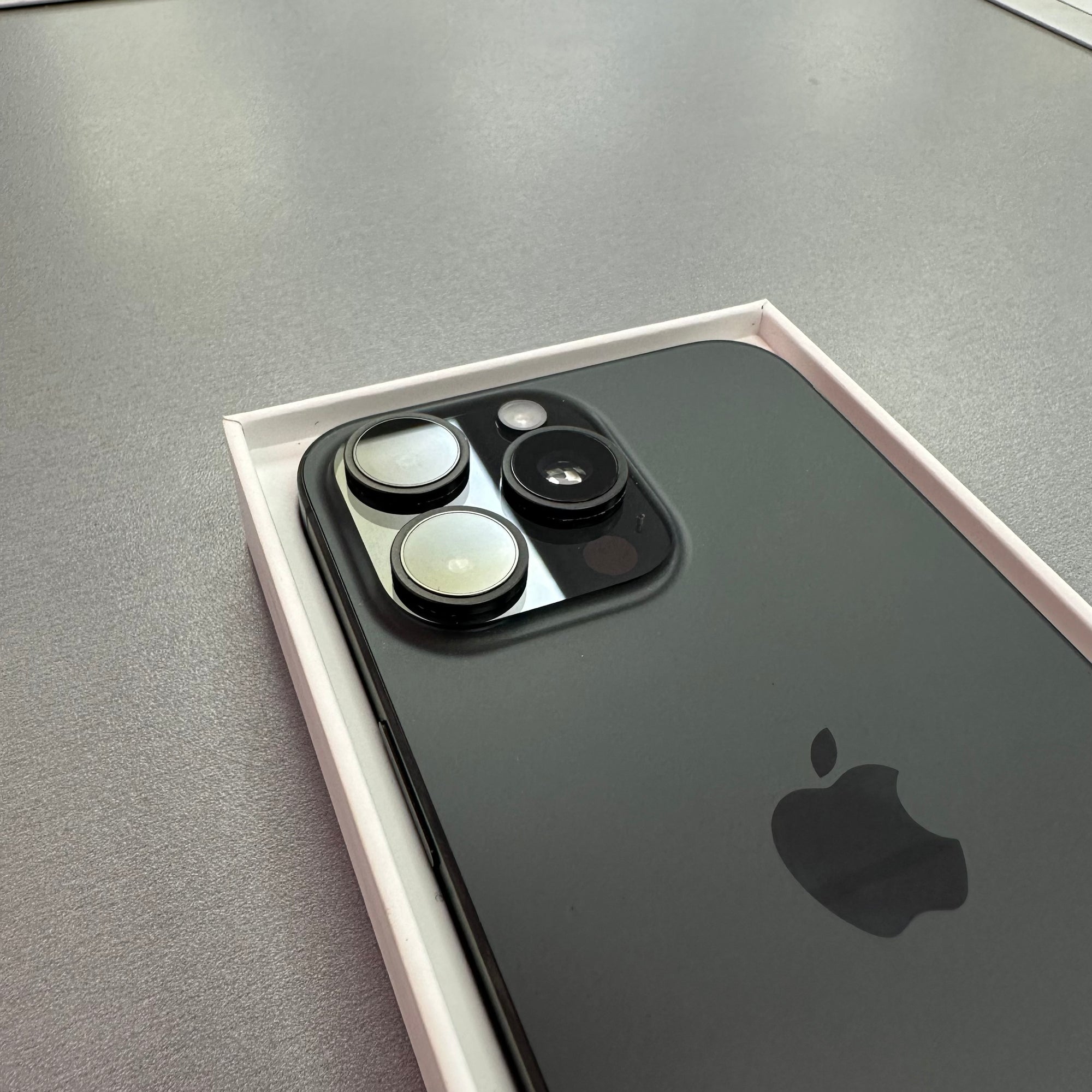 Apple iPhone 15 Pro Max 256GB Black Titanium