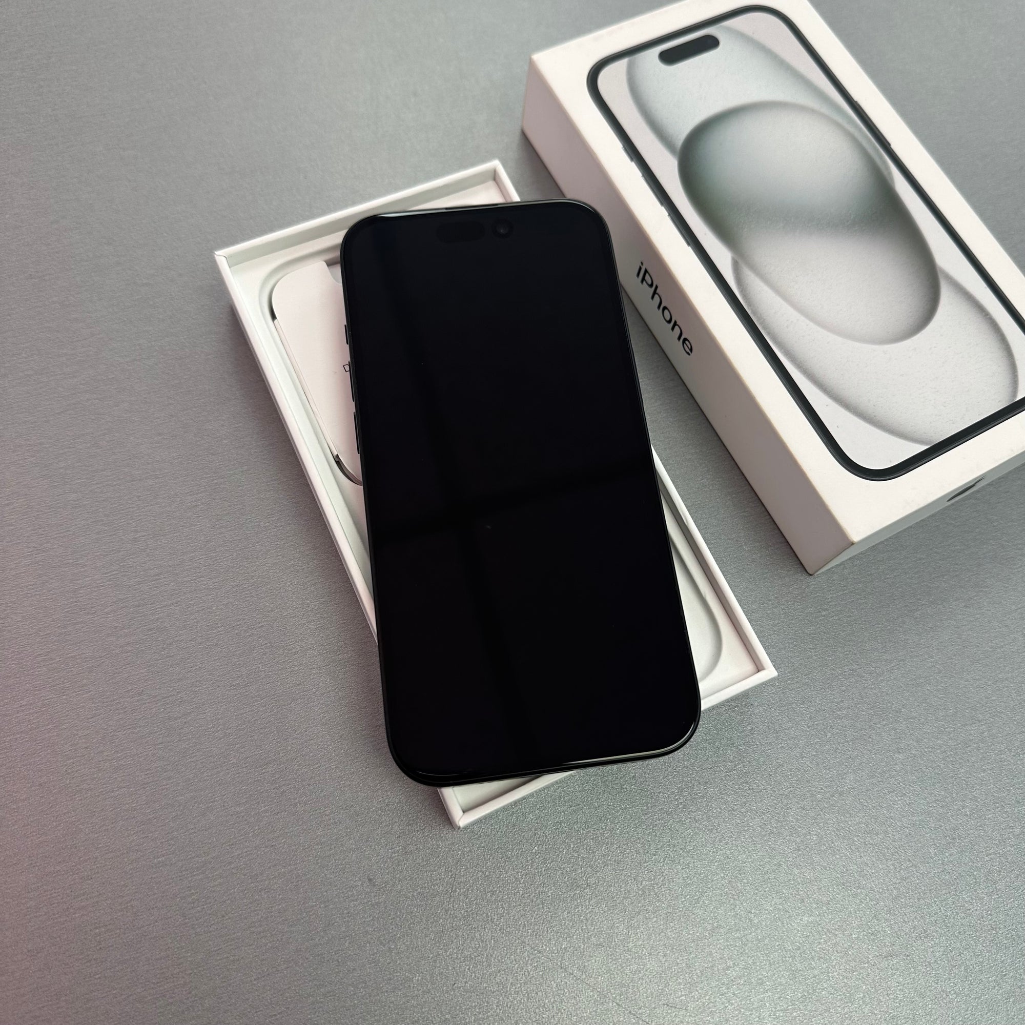 Apple iPhone 15 128GB Black - 92% Battery Health
