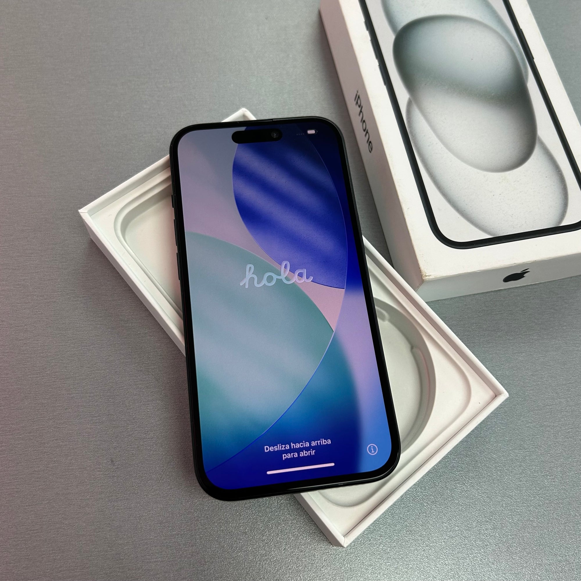 Apple iPhone 15 128GB Black - 87% Battery Health