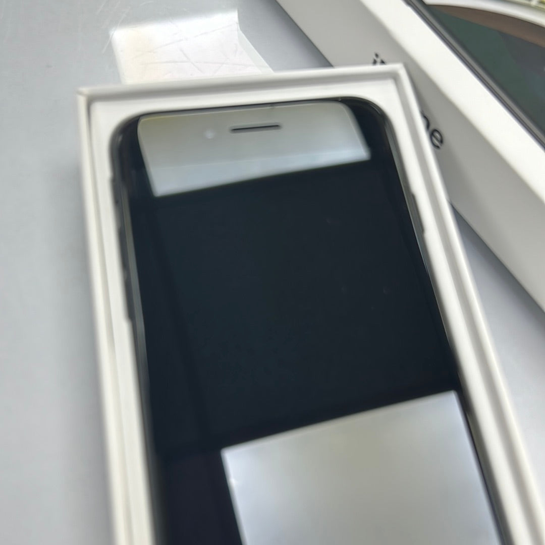 Apple iPhone SE 2020 64GB Black - 100% Battery Health