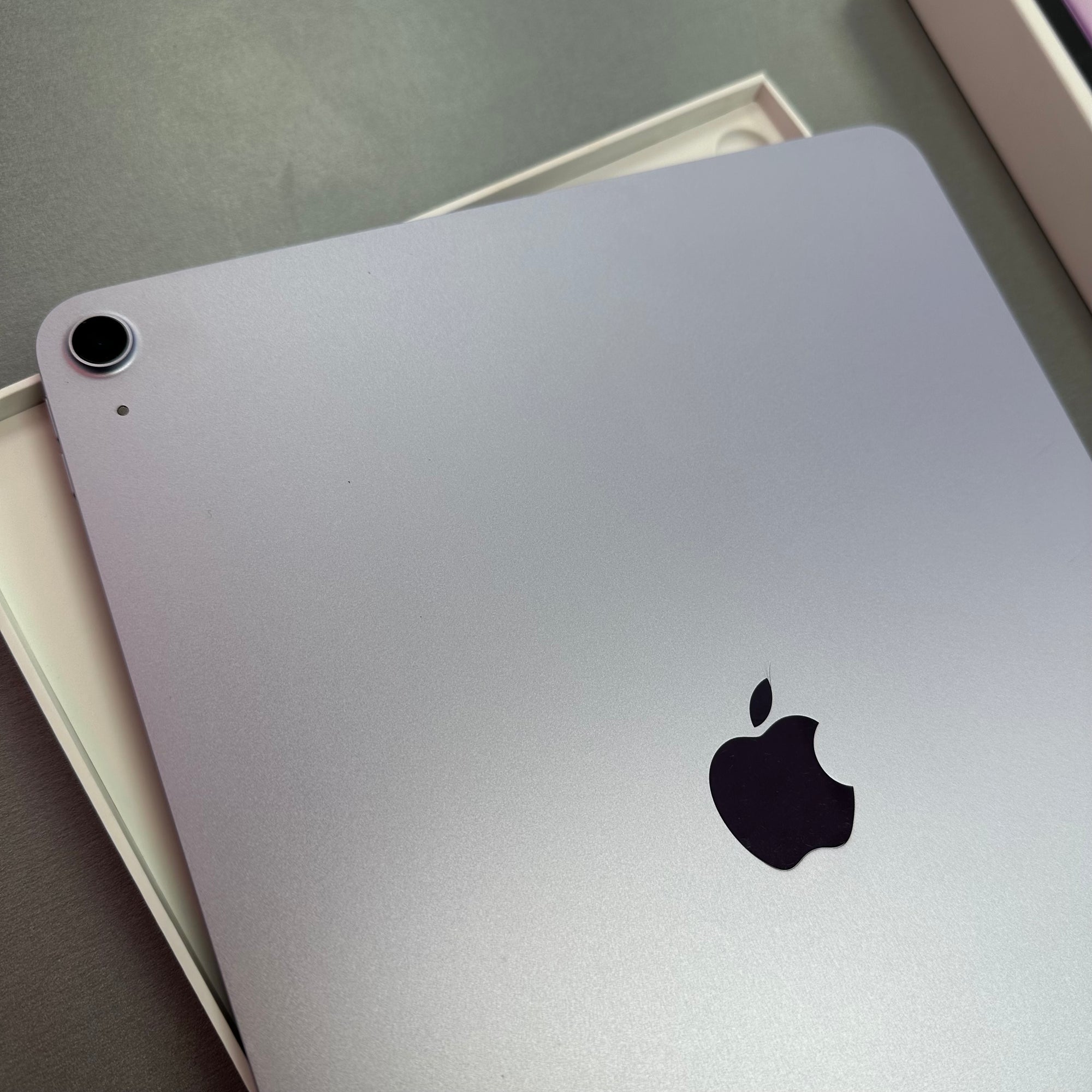 2024 Apple iPad Air 11" M2 Processor Wi-Fi 128GB Purple